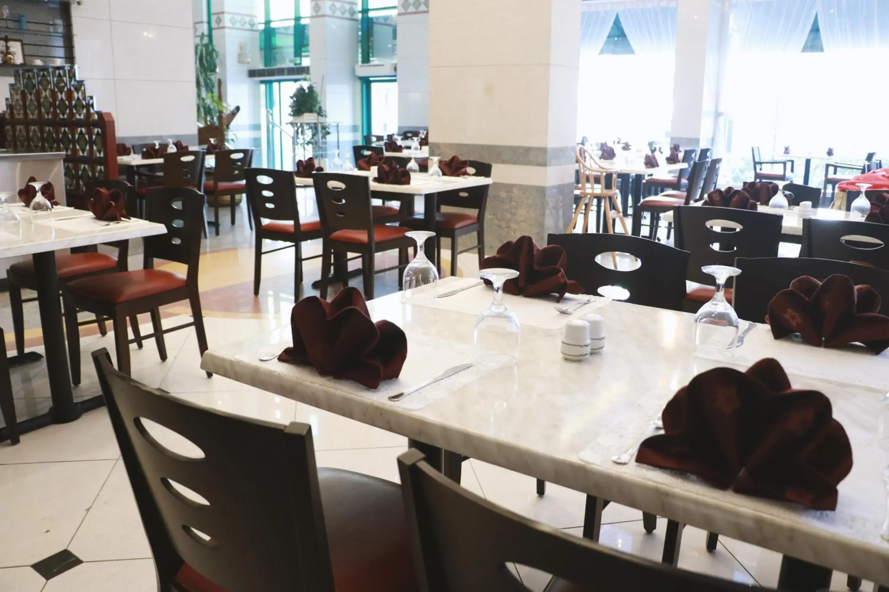 Restaurant/places to eat in Spark Residence Hotel Restaurant/places to eat in Spark Residence Hotel