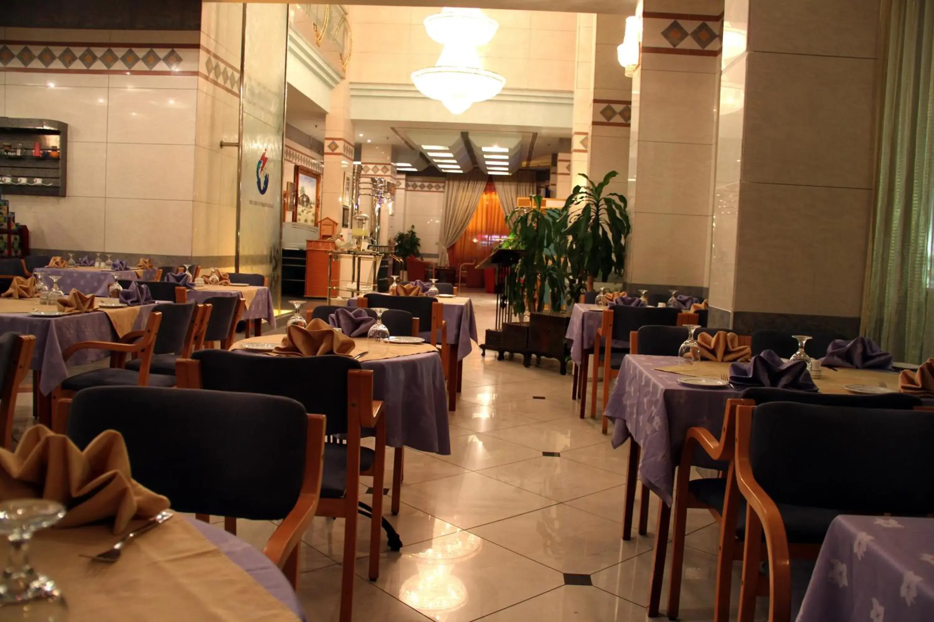 Restaurant/places to eat in Spark Residence Hotel Restaurant/places to eat in Spark Residence Hotel
