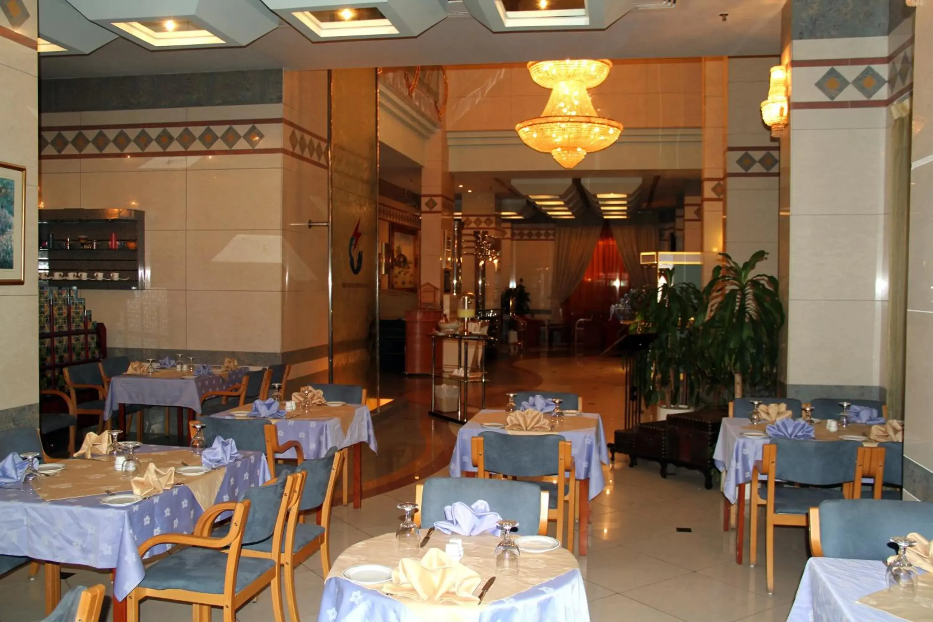 Restaurant/places to eat in Spark Residence Hotel Restaurant/places to eat in Spark Residence Hotel