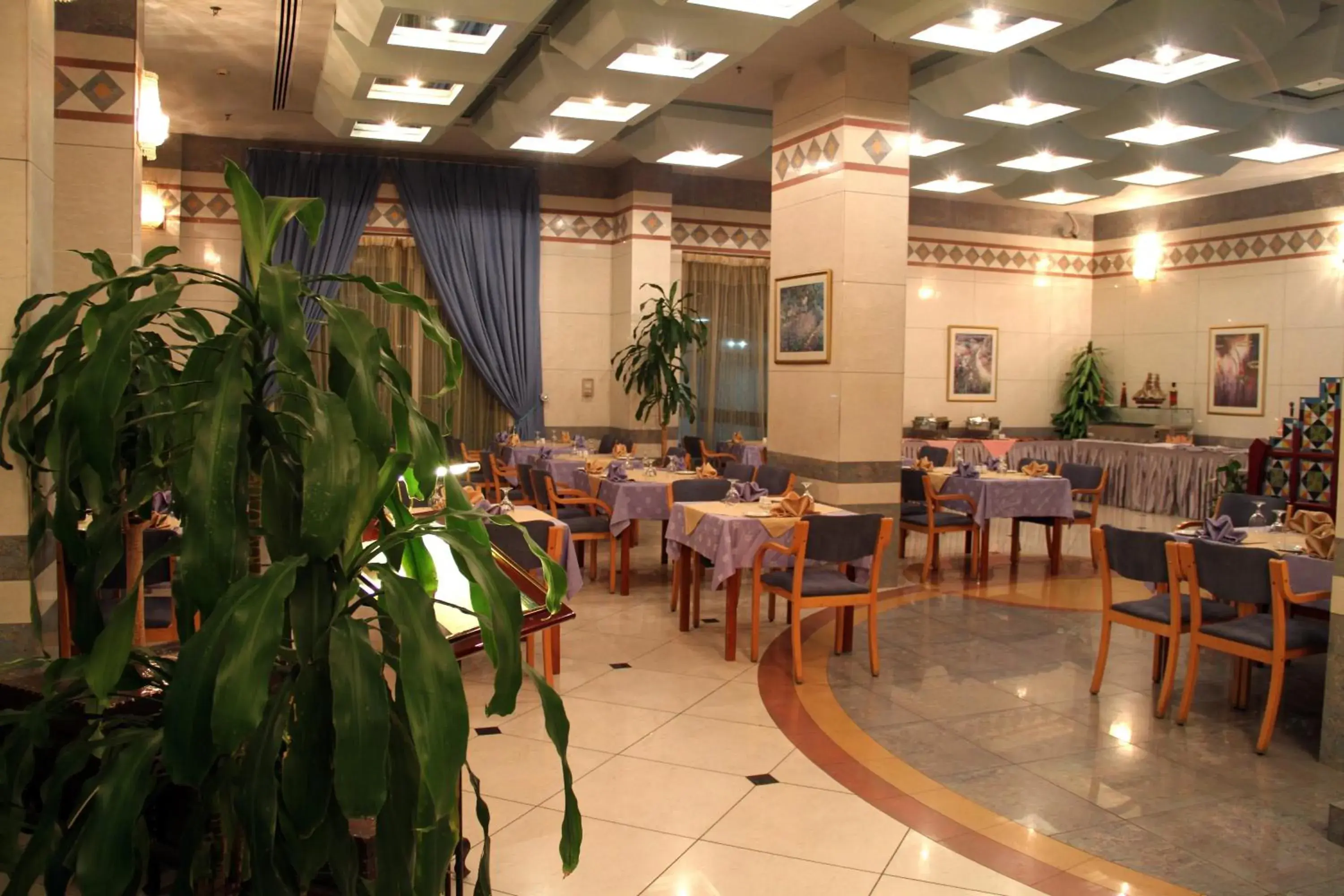 Restaurant/places to eat in Spark Residence Hotel Restaurant/places to eat in Spark Residence Hotel