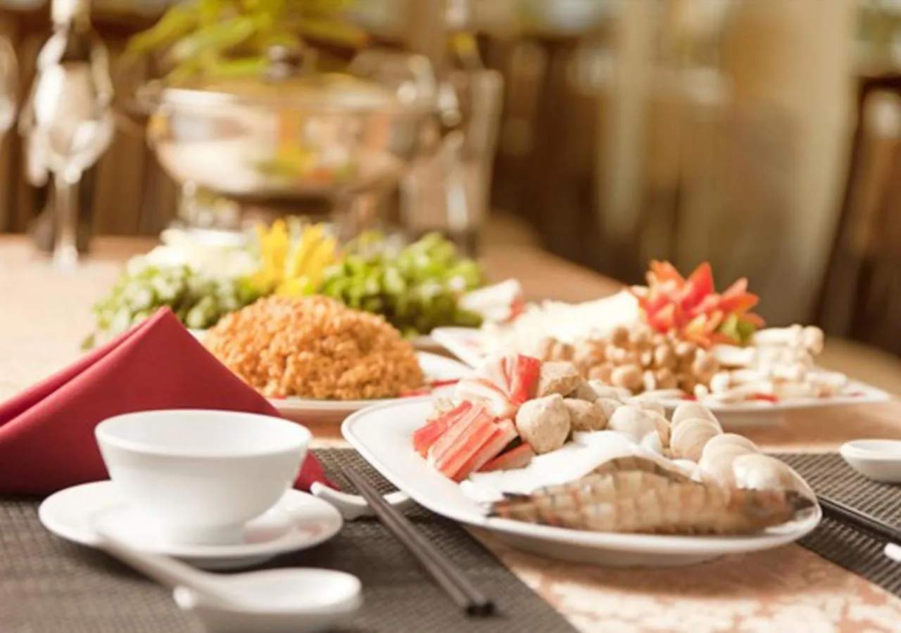 Restaurant/places to eat in Spark Residence Hotel