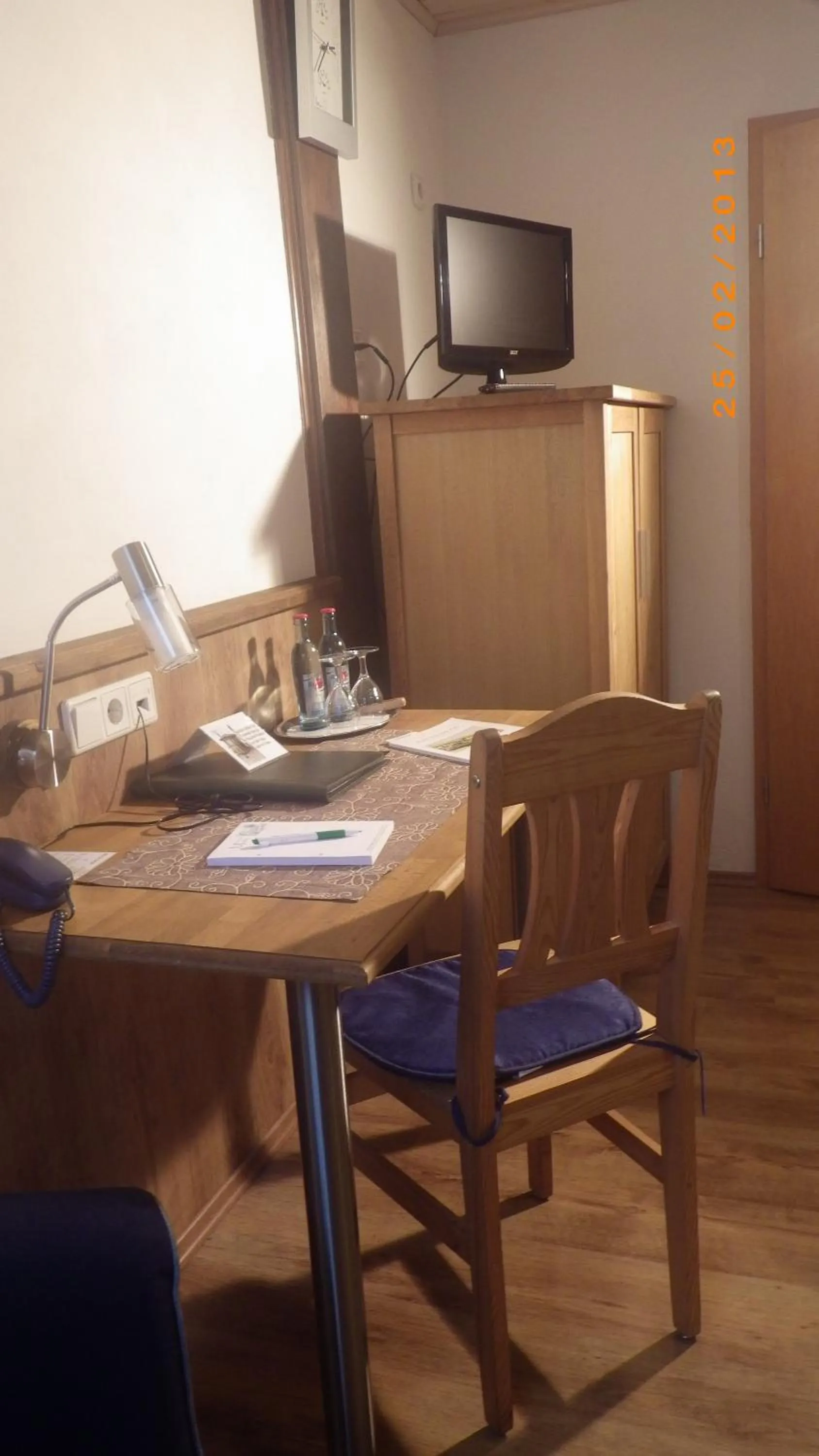 Photo of the whole room in Landhotel Garni Knittelsheimer Mühle