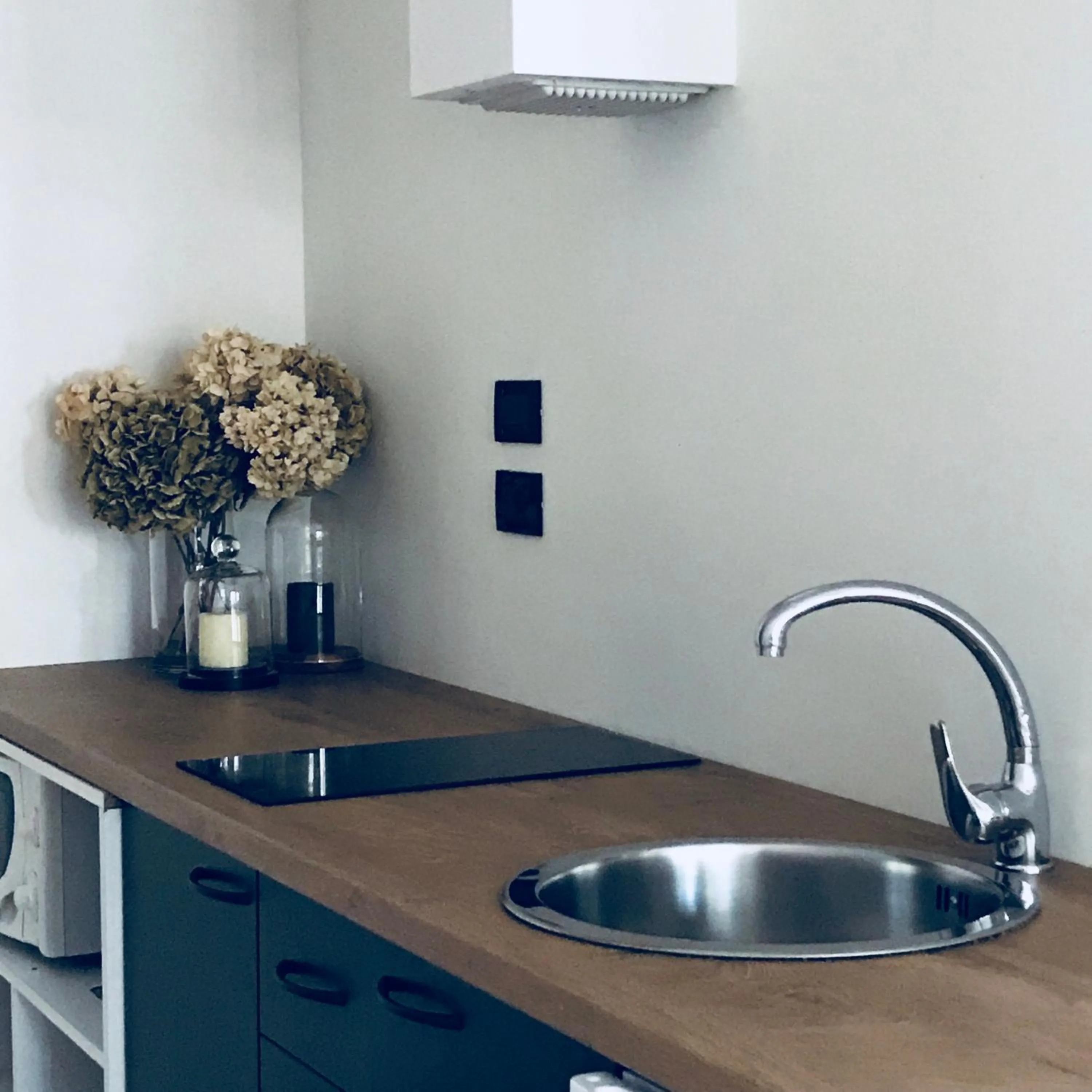 Coffee/tea facilities in Harvey Suites Hotel & Residence