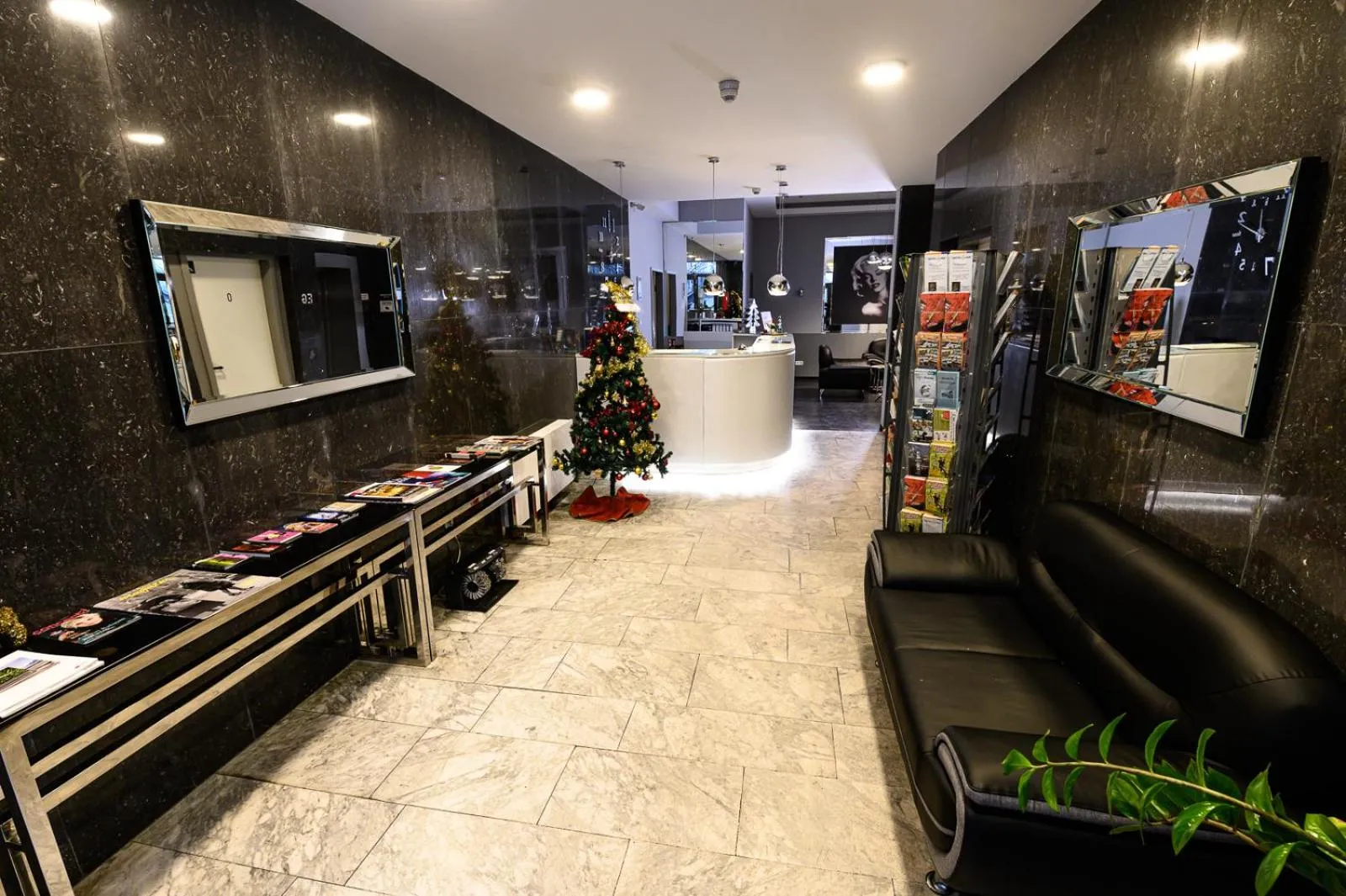 Lobby or reception in Hotel Luna
