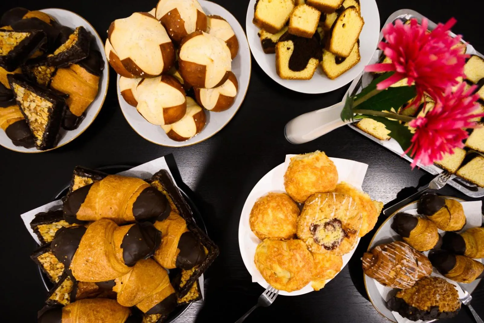 Buffet breakfast in Hotel Luna