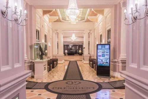 Hotel President
