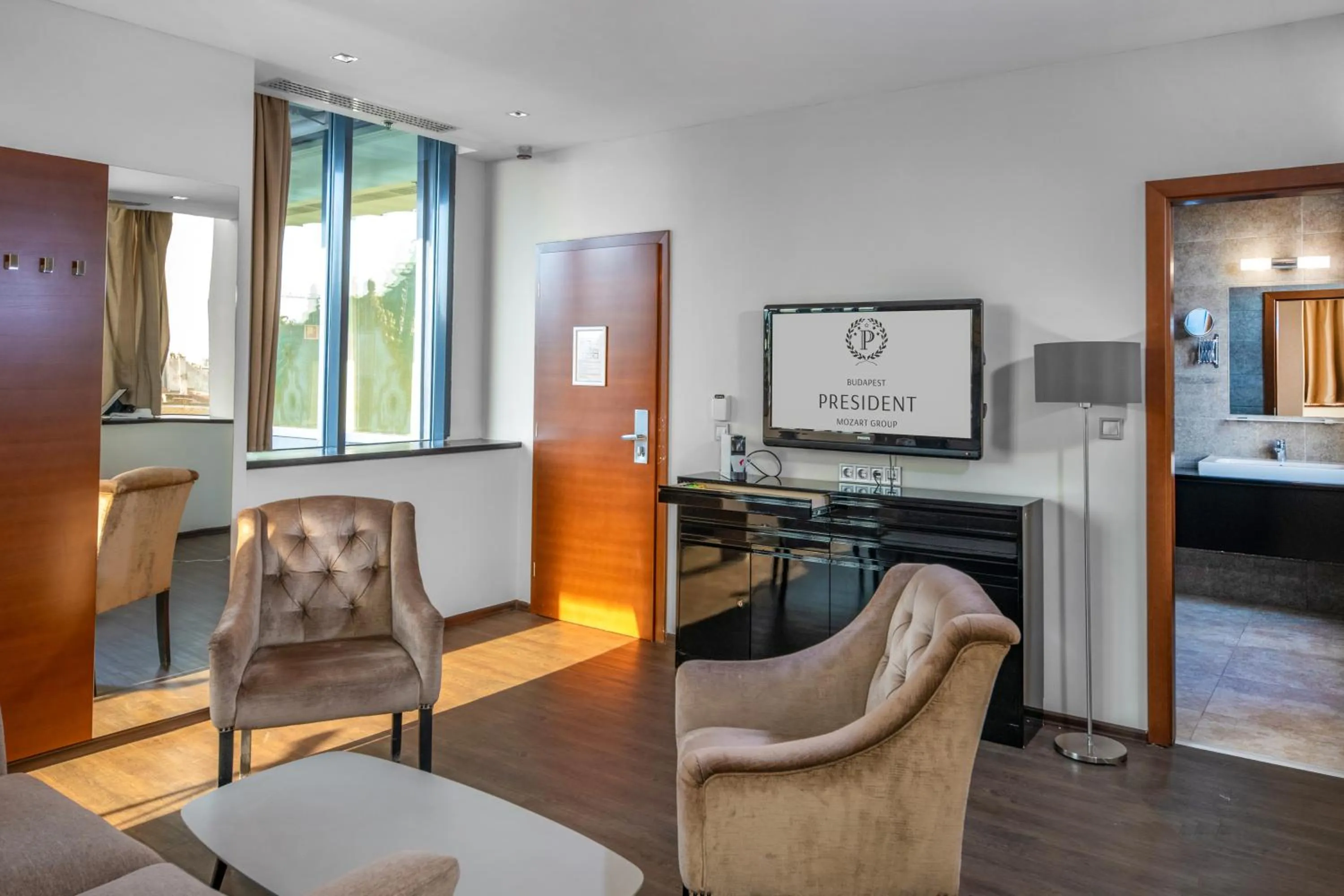 Seating area in Hotel President