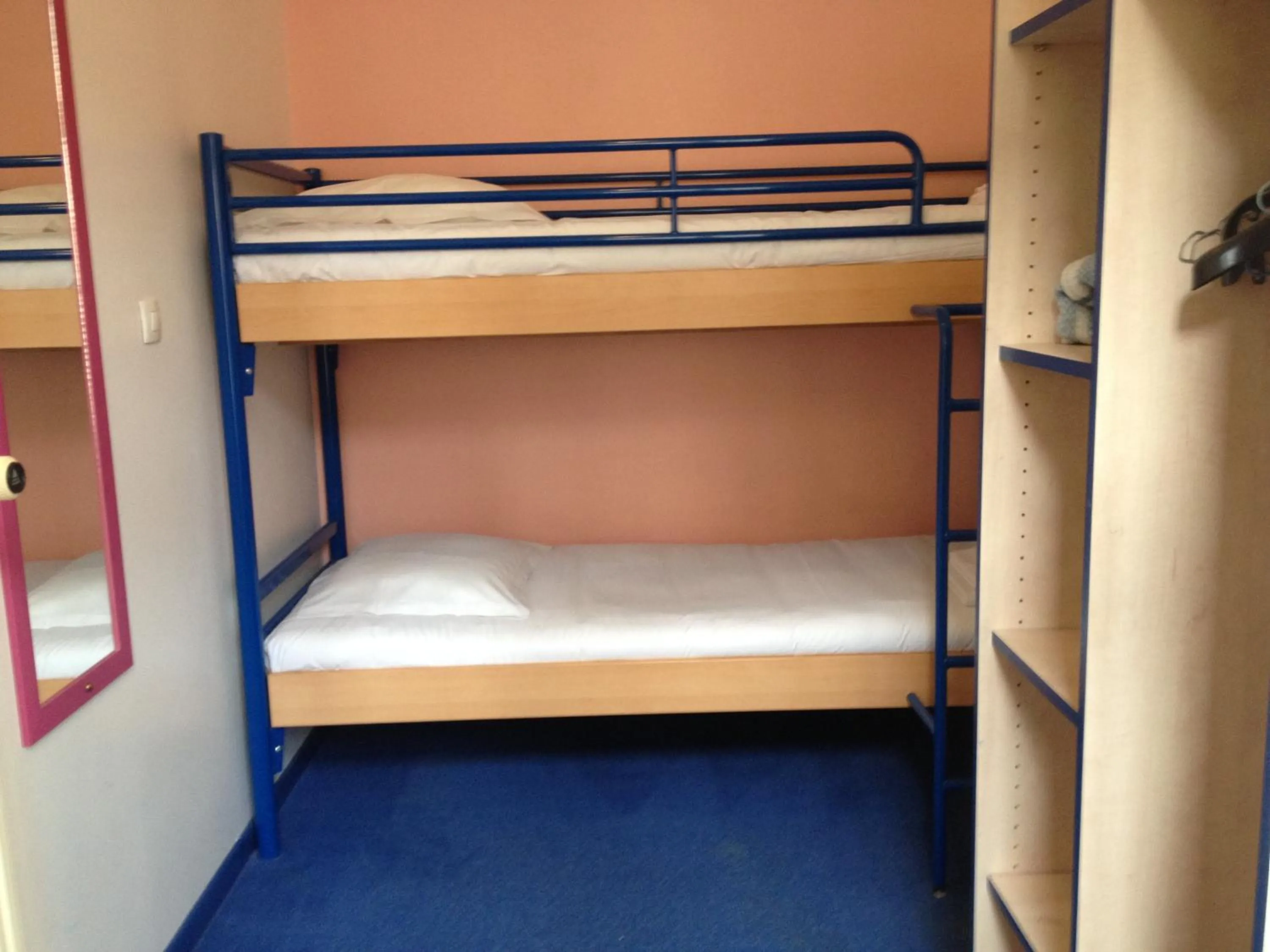 bunk bed, Bed in Hotel César Centre-ville Gare Charleville-Mézières