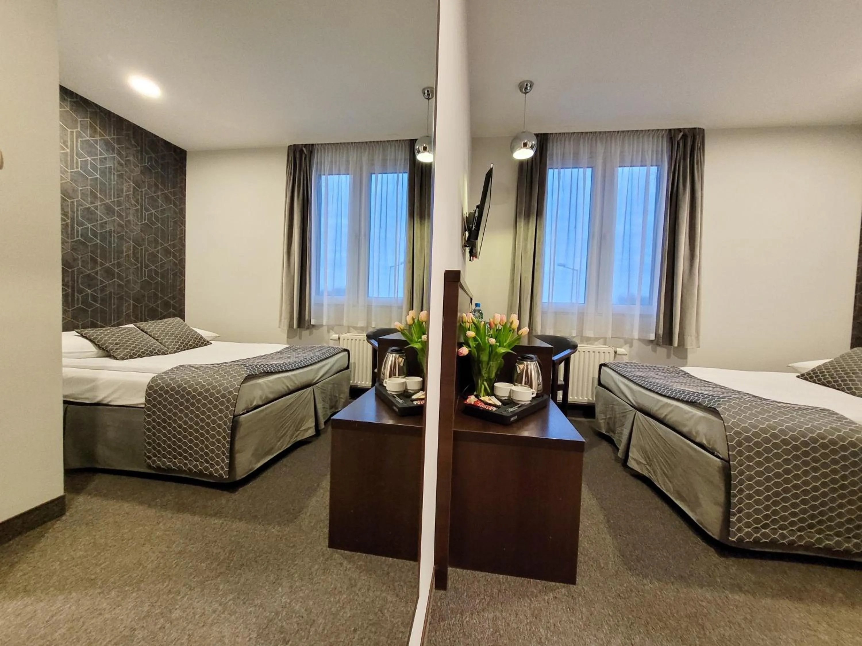 Photo of the whole room, Bed in Hotel Fero Express POKOJE KLIMATYZOWANE AC