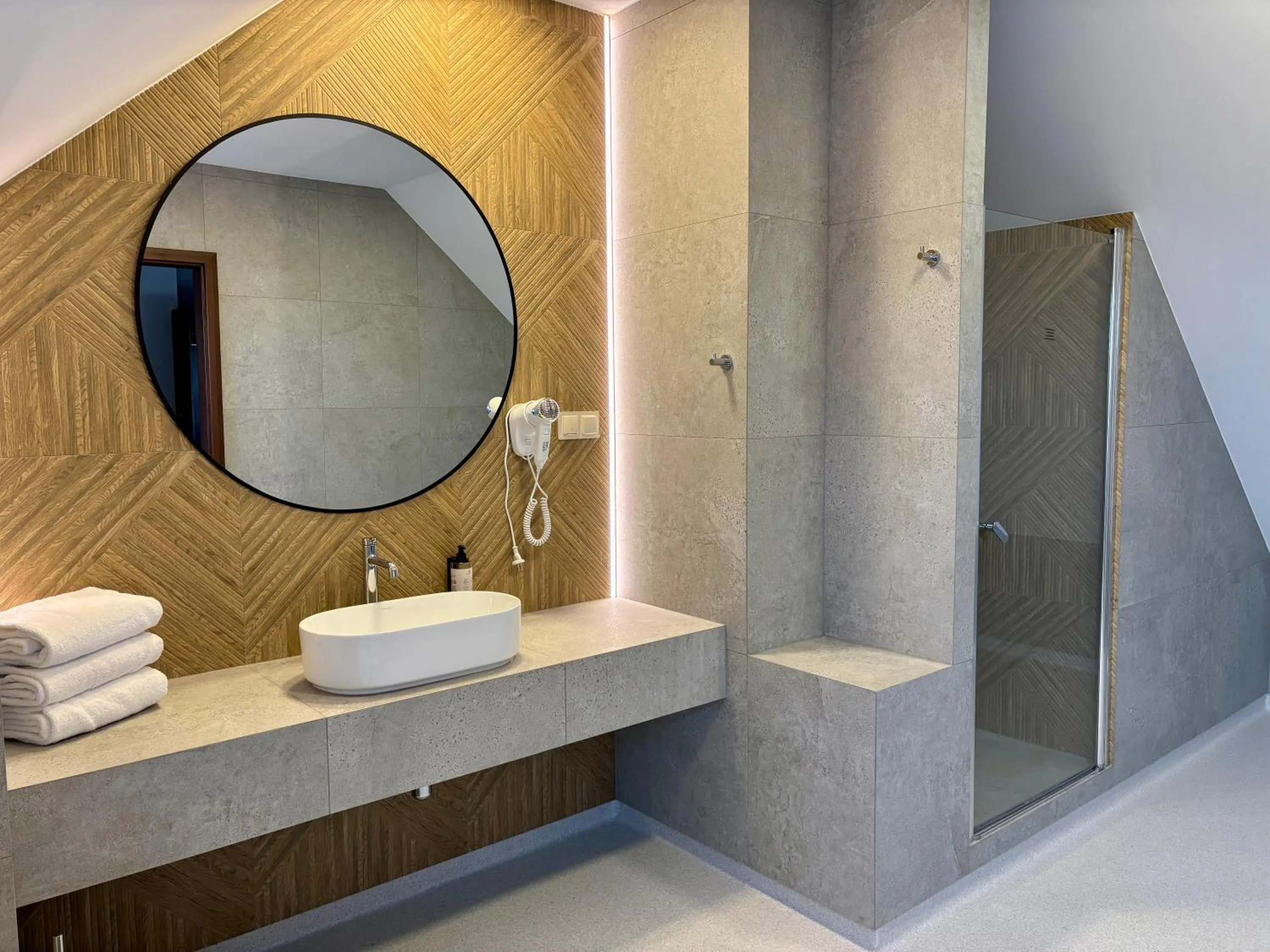 Hotel Fero Express POKOJE KLIMATYZOWANE AC