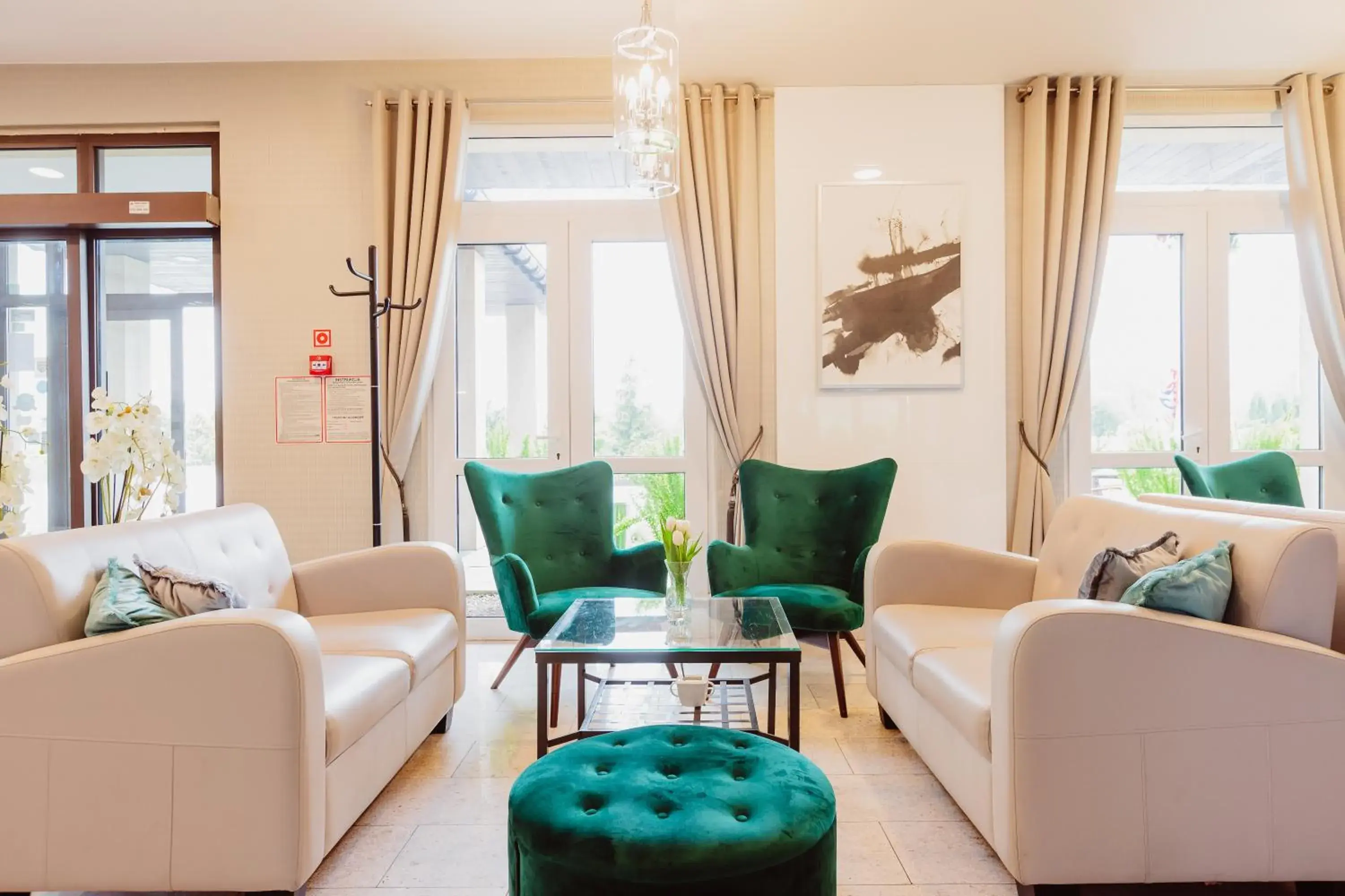 Lobby or reception in Hotel Fero Express POKOJE KLIMATYZOWANE AC Lobby or reception in Hotel Fero Express POKOJE KLIMATYZOWANE AC