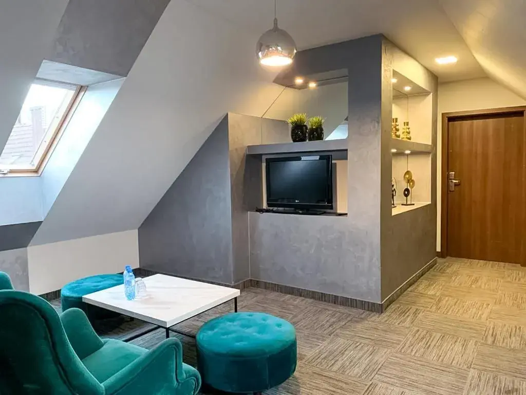 Standard Double Suite in Hotel Fero Express POKOJE KLIMATYZOWANE AC Standard Double Suite in Hotel Fero Express POKOJE KLIMATYZOWANE AC