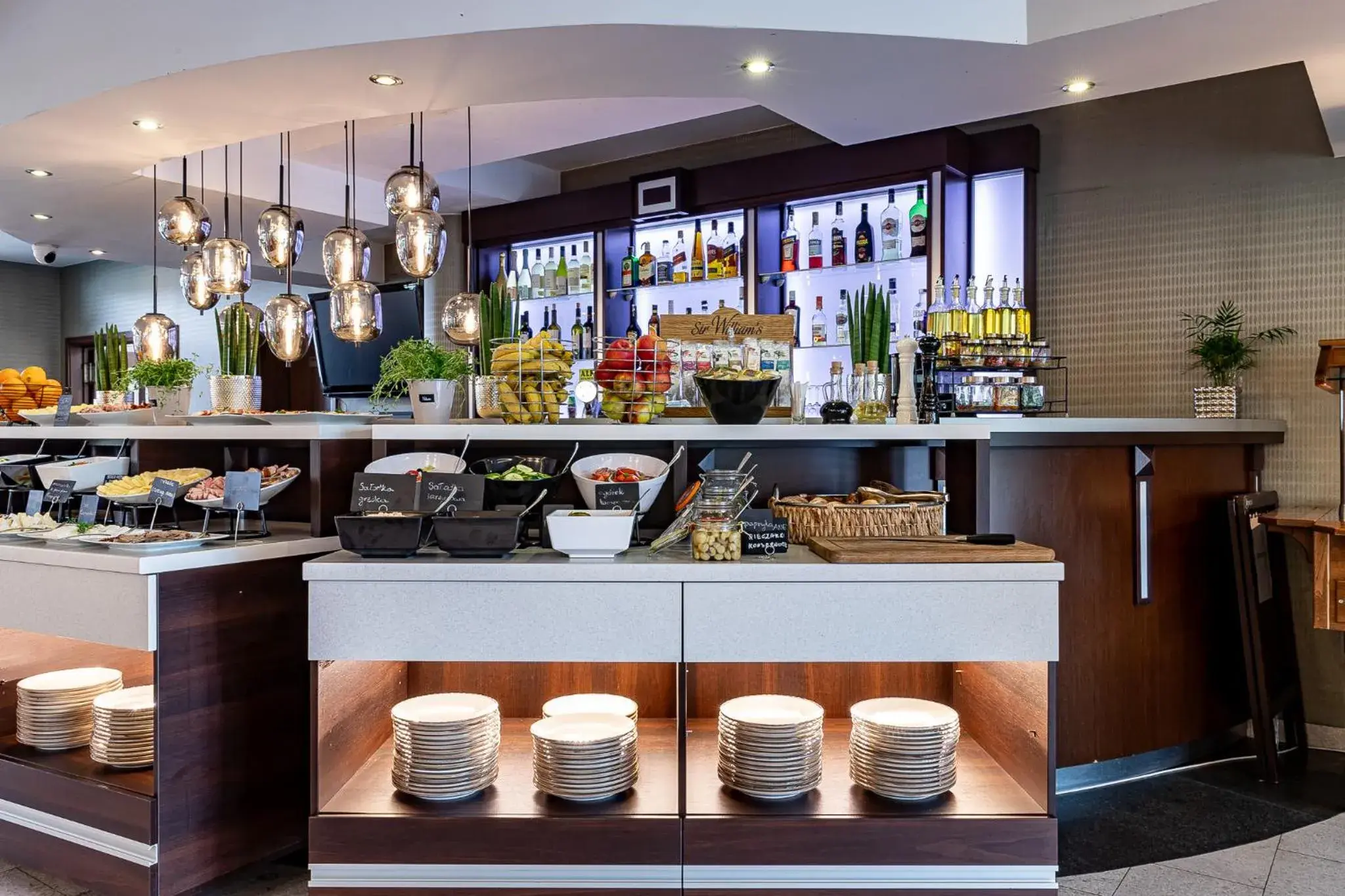 Restaurant/places to eat in Hotel Fero Express POKOJE KLIMATYZOWANE AC Restaurant/places to eat in Hotel Fero Express POKOJE KLIMATYZOWANE AC