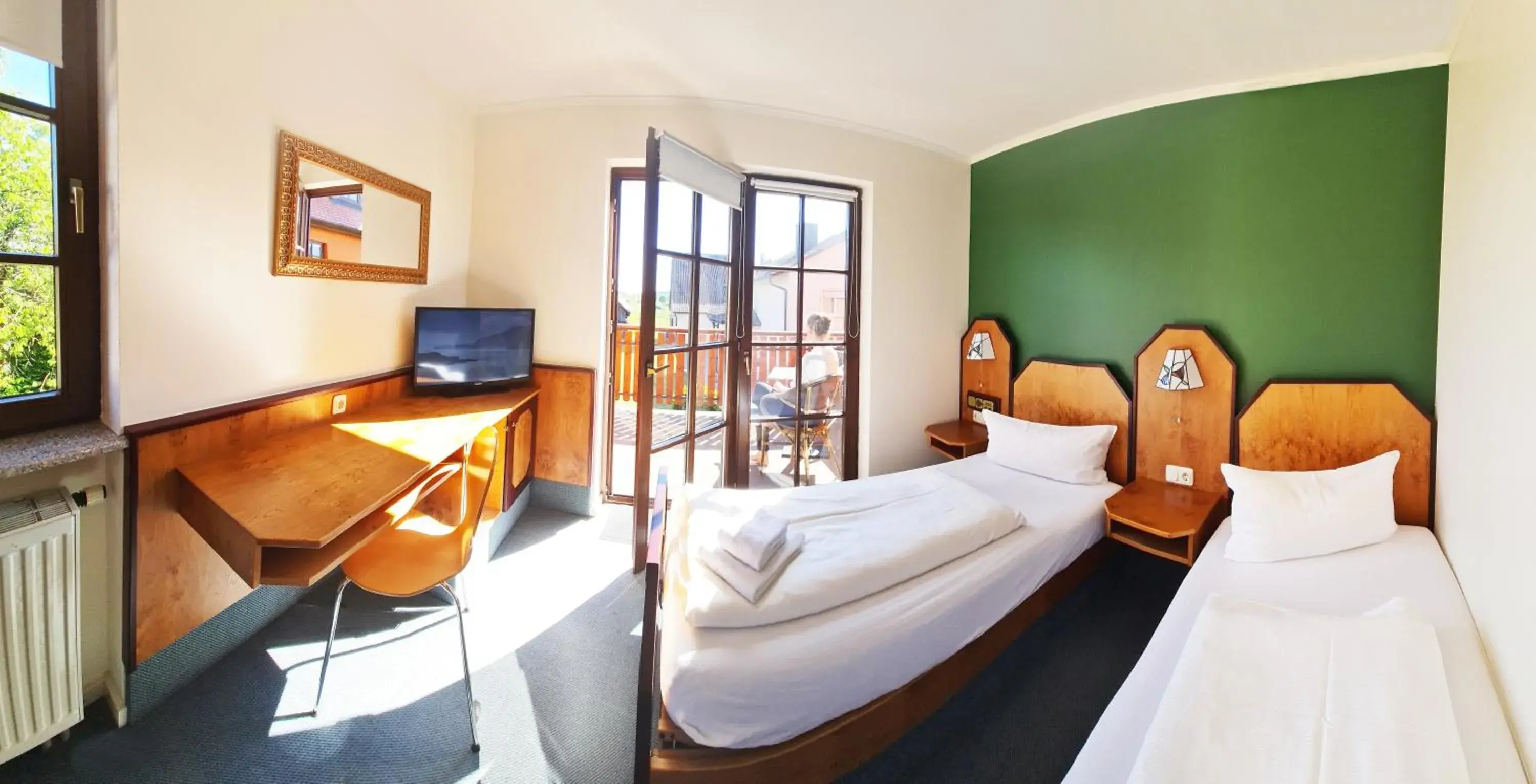 Photo of the whole room, Bed in Häuser der Villa Italia Photo of the whole room, Bed in Häuser der Villa Italia