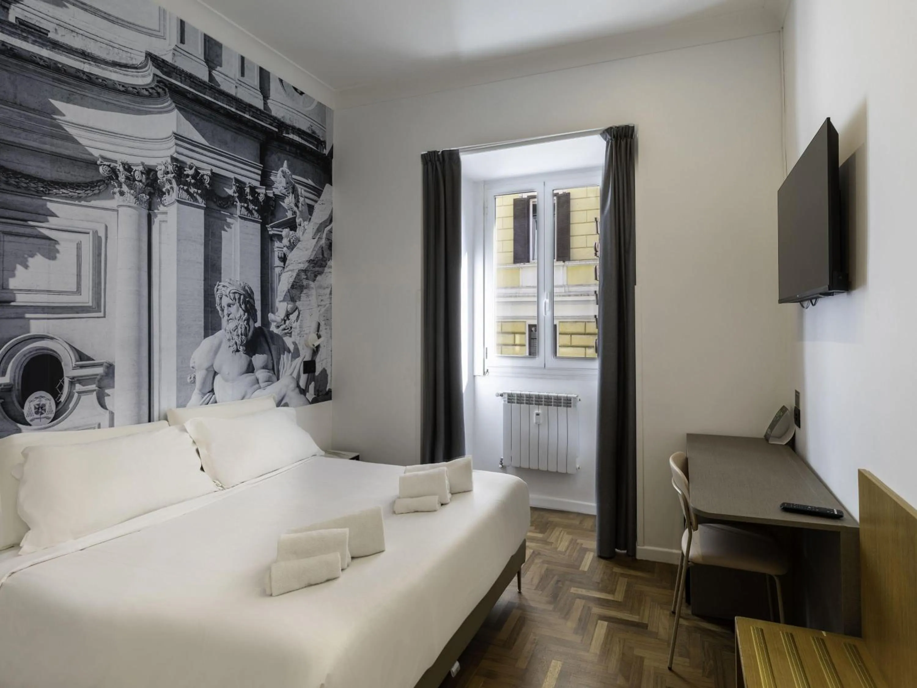 Photo of the whole room, Bed in B&B Hotel Roma Italia Viminale