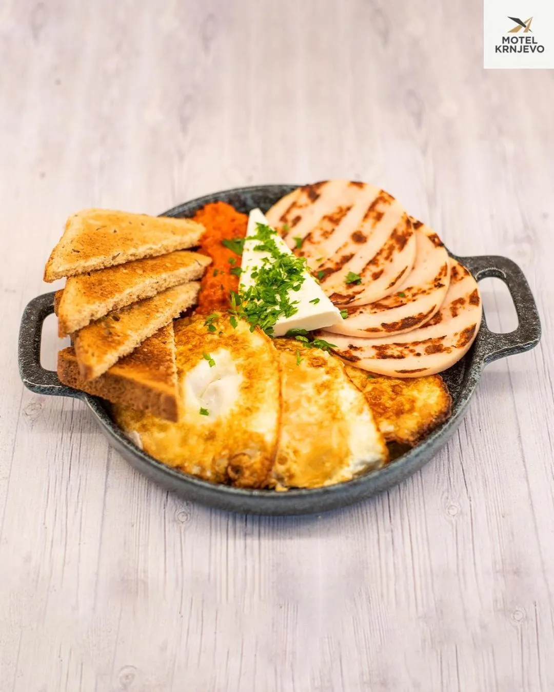 Food in Motel Krnjevo