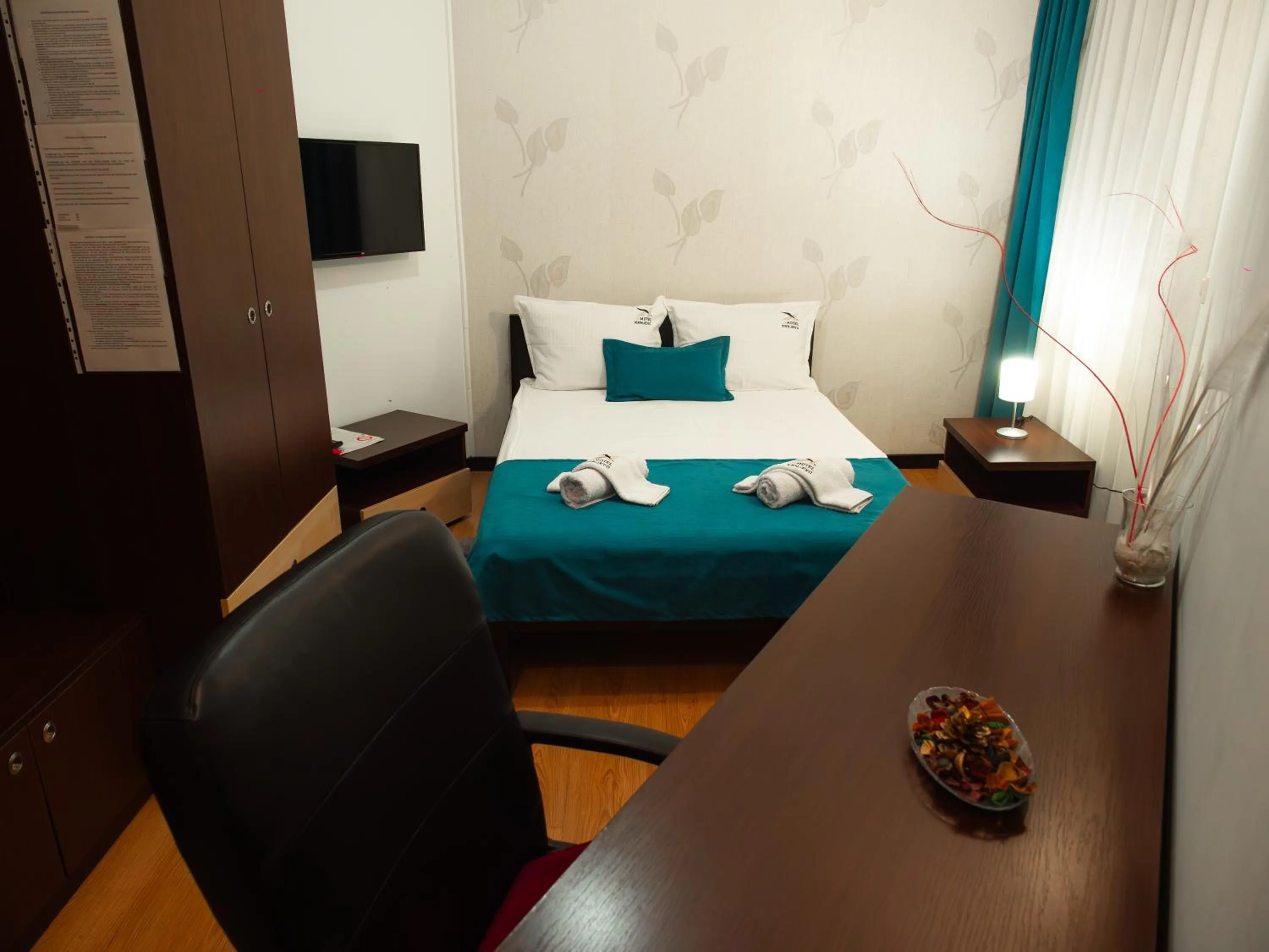 Bed in Motel Krnjevo