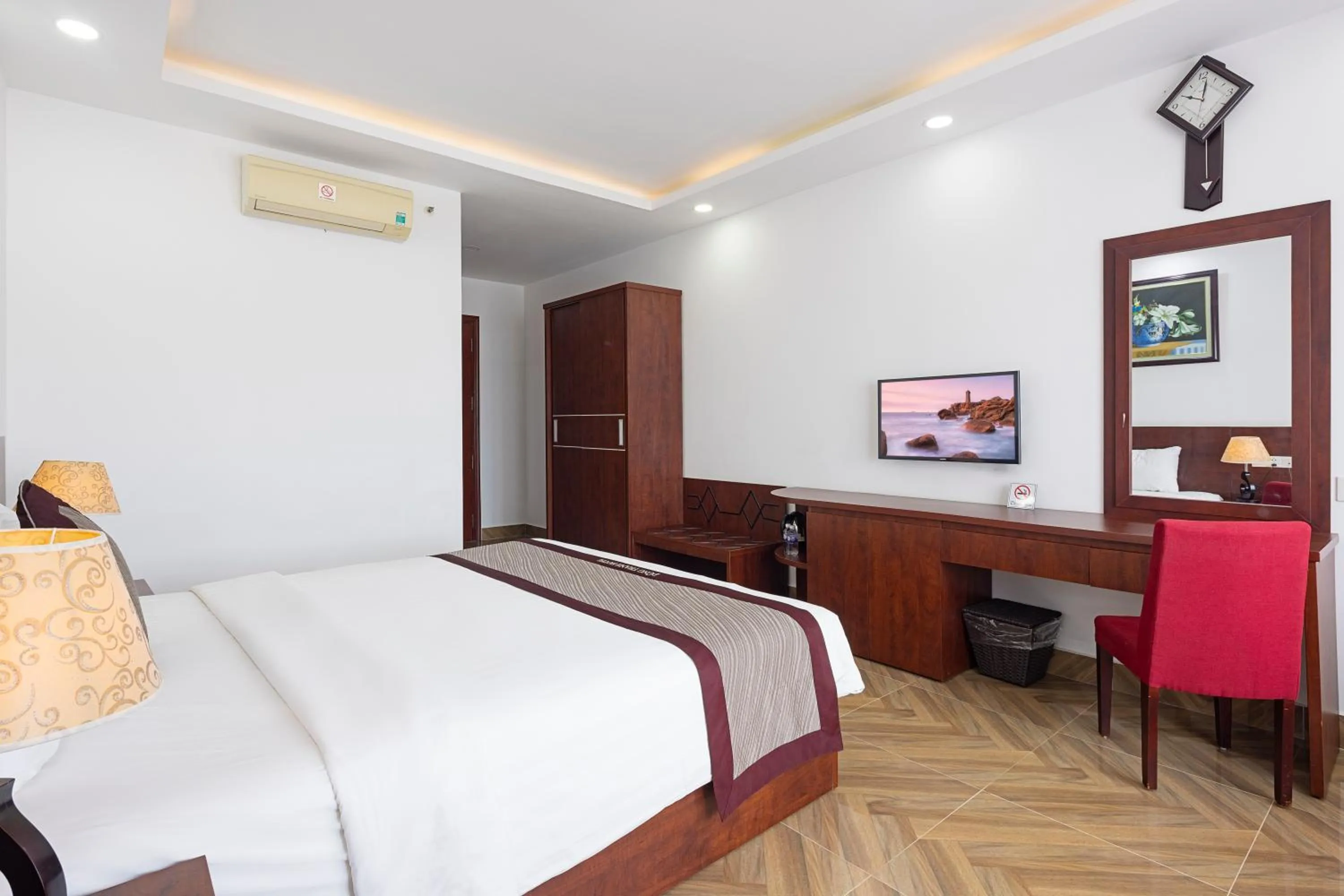 Photo of the whole room, Bed in Gem Nha Trang Hotel