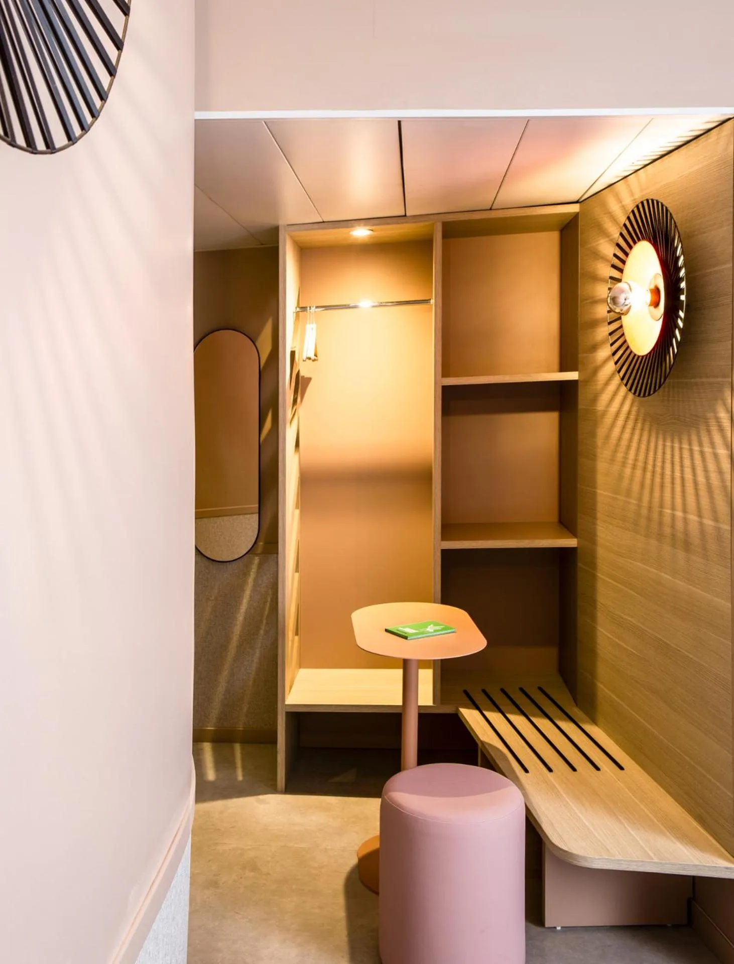 Decorative detail in ibis Styles Bordeaux Centre Gare