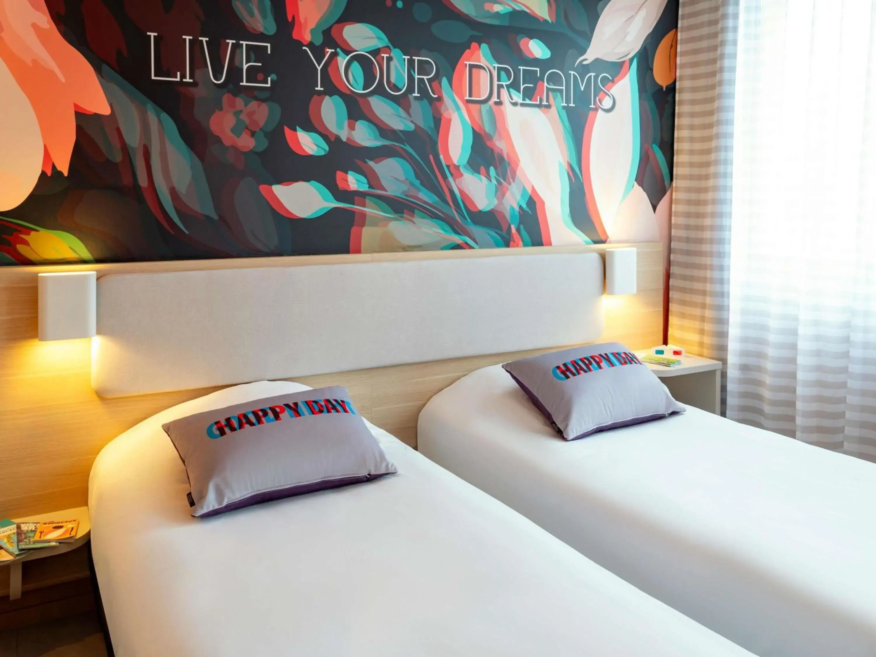 Bedroom, Bed in ibis Styles Bordeaux Centre Gare Bedroom, Bed in ibis Styles Bordeaux Centre Gare