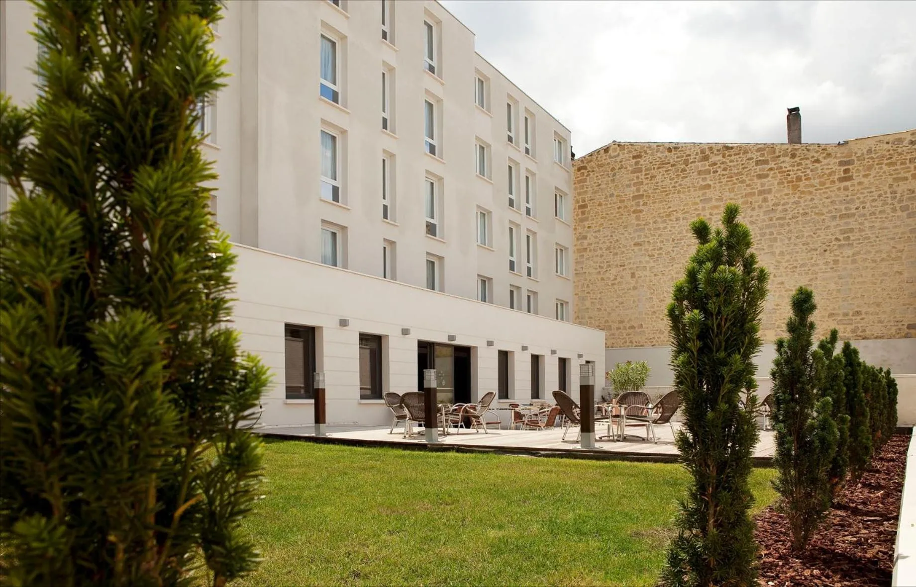 Garden in ibis Styles Bordeaux Centre Gare