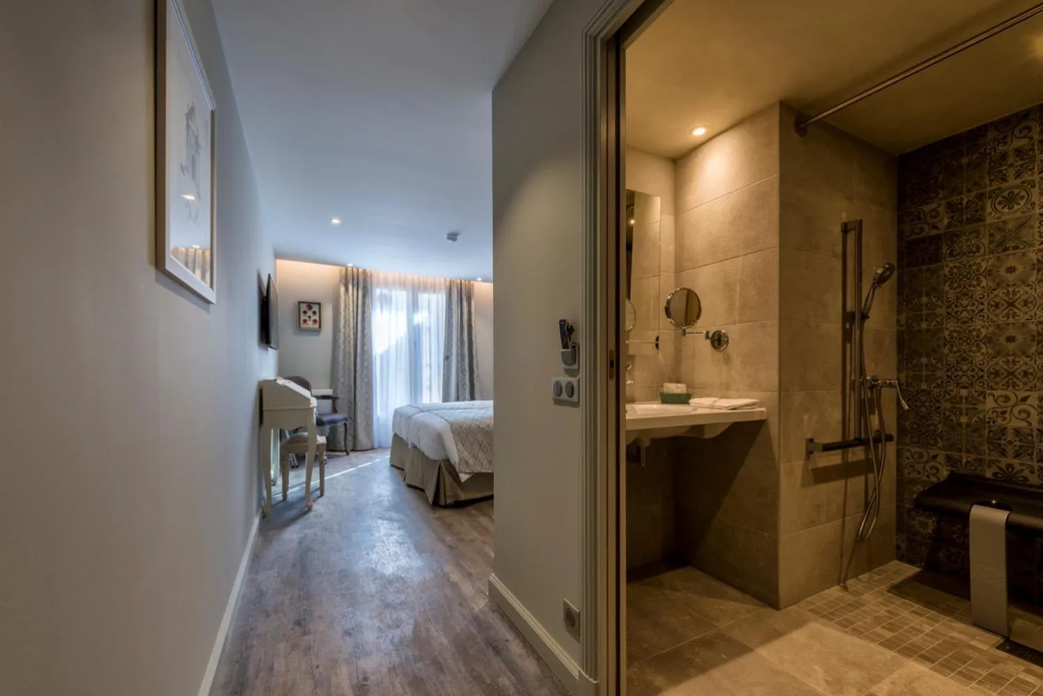 Bathroom in Nouvel Hôtel du Commerce