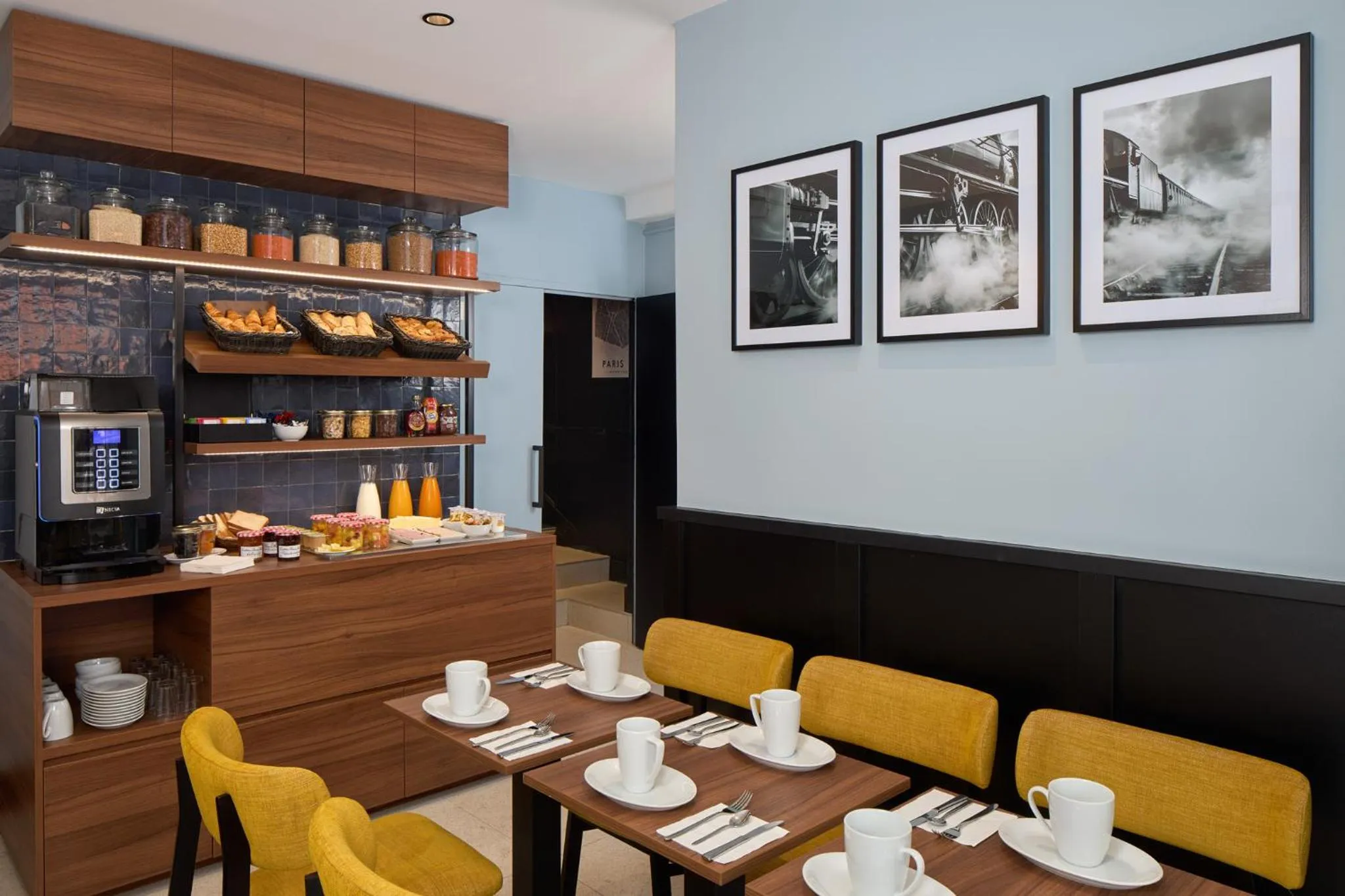 Breakfast in Timhotel Paris du Gare du Nord