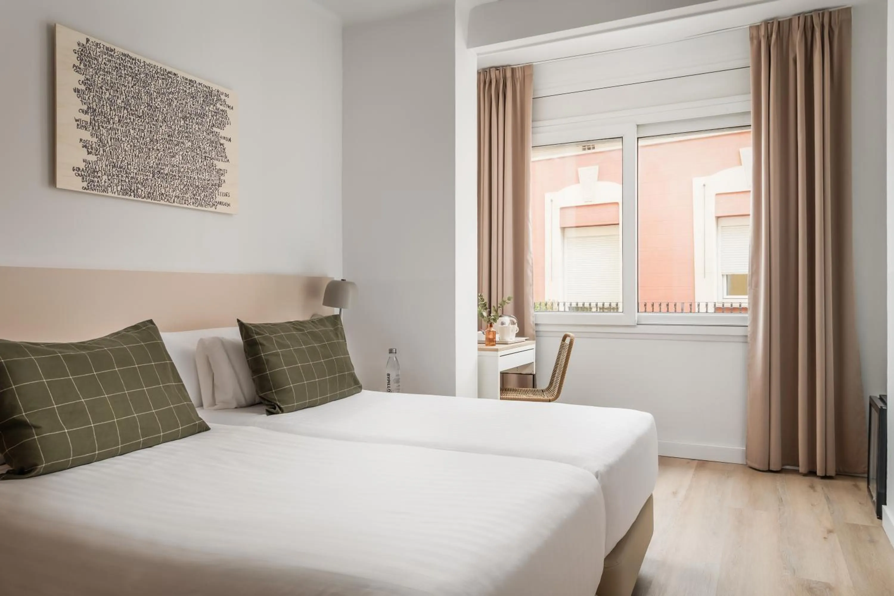 Bed in BYPILLOW Erba