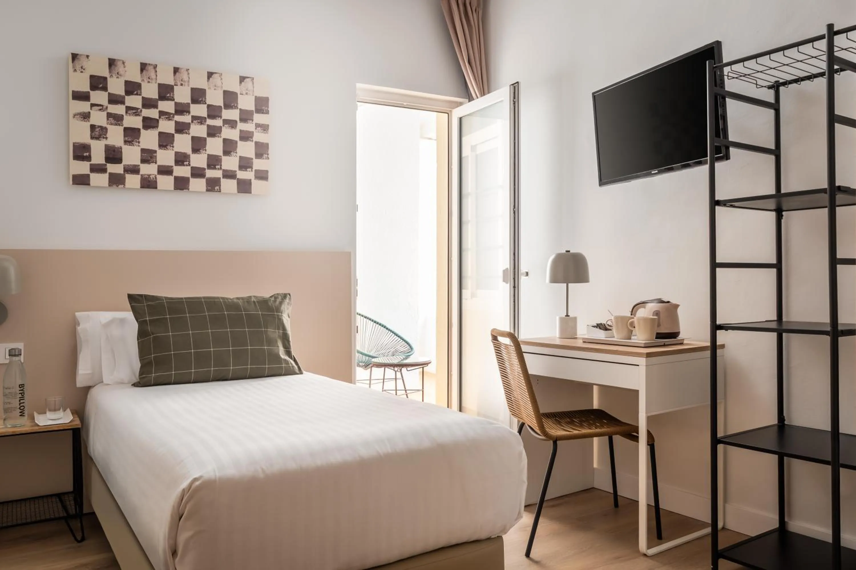 Bed in BYPILLOW Erba