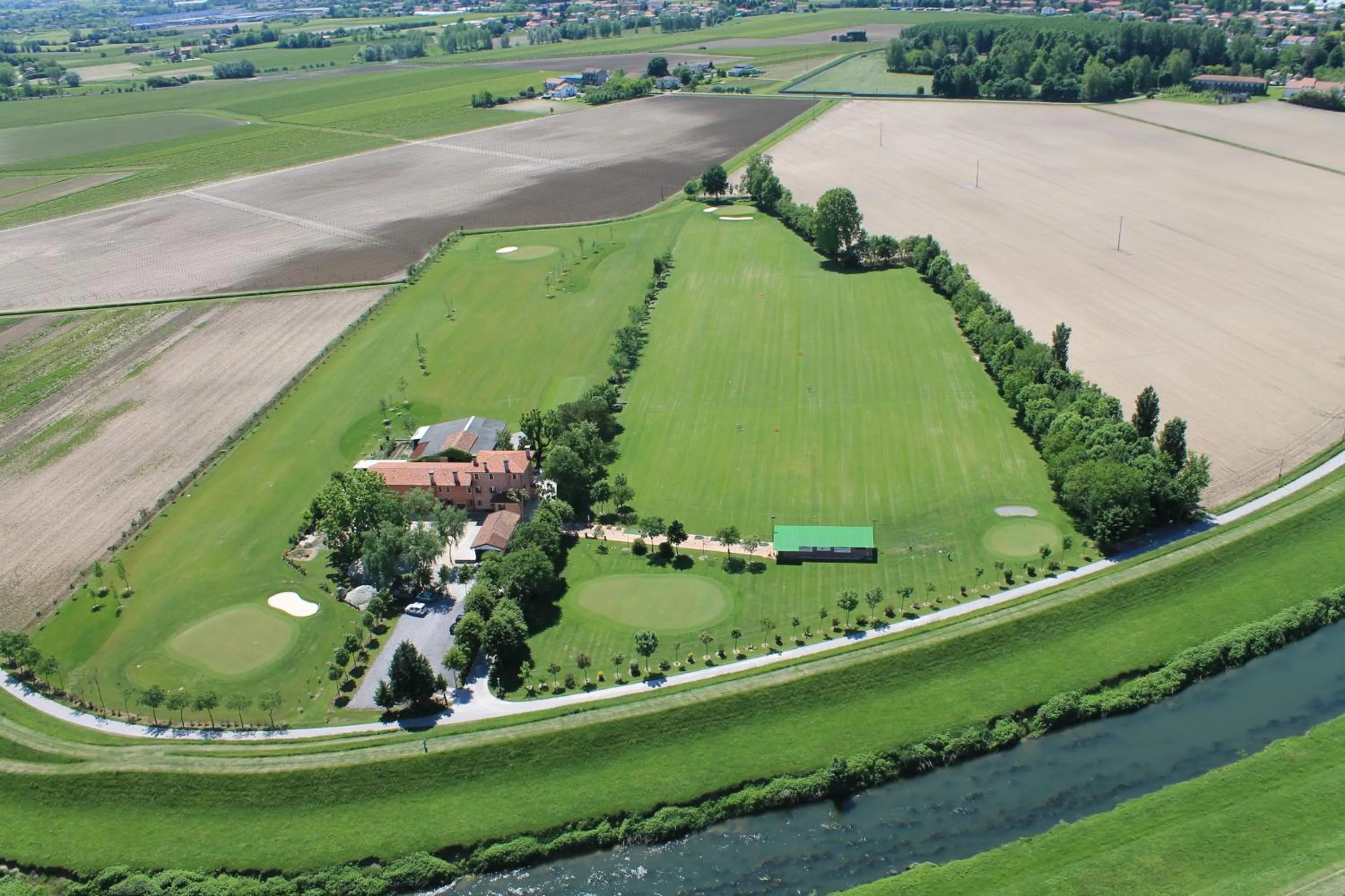 Golfcourse in Country Hotel Al Gallo