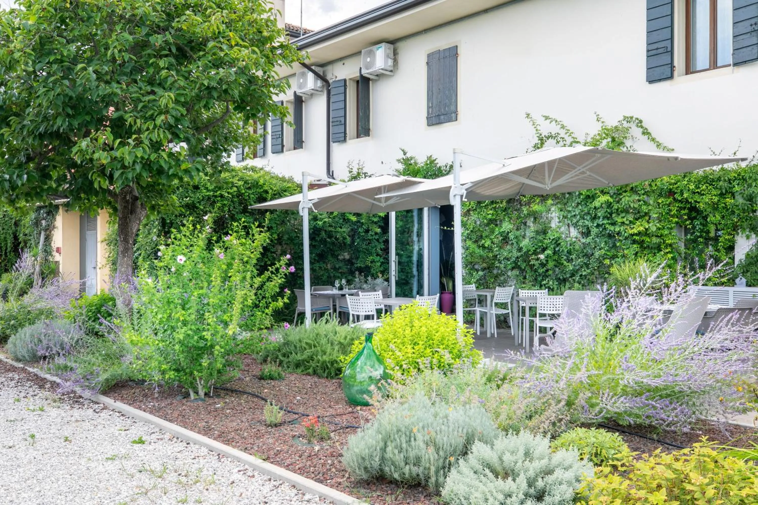 Property building in Country Hotel Al Gallo