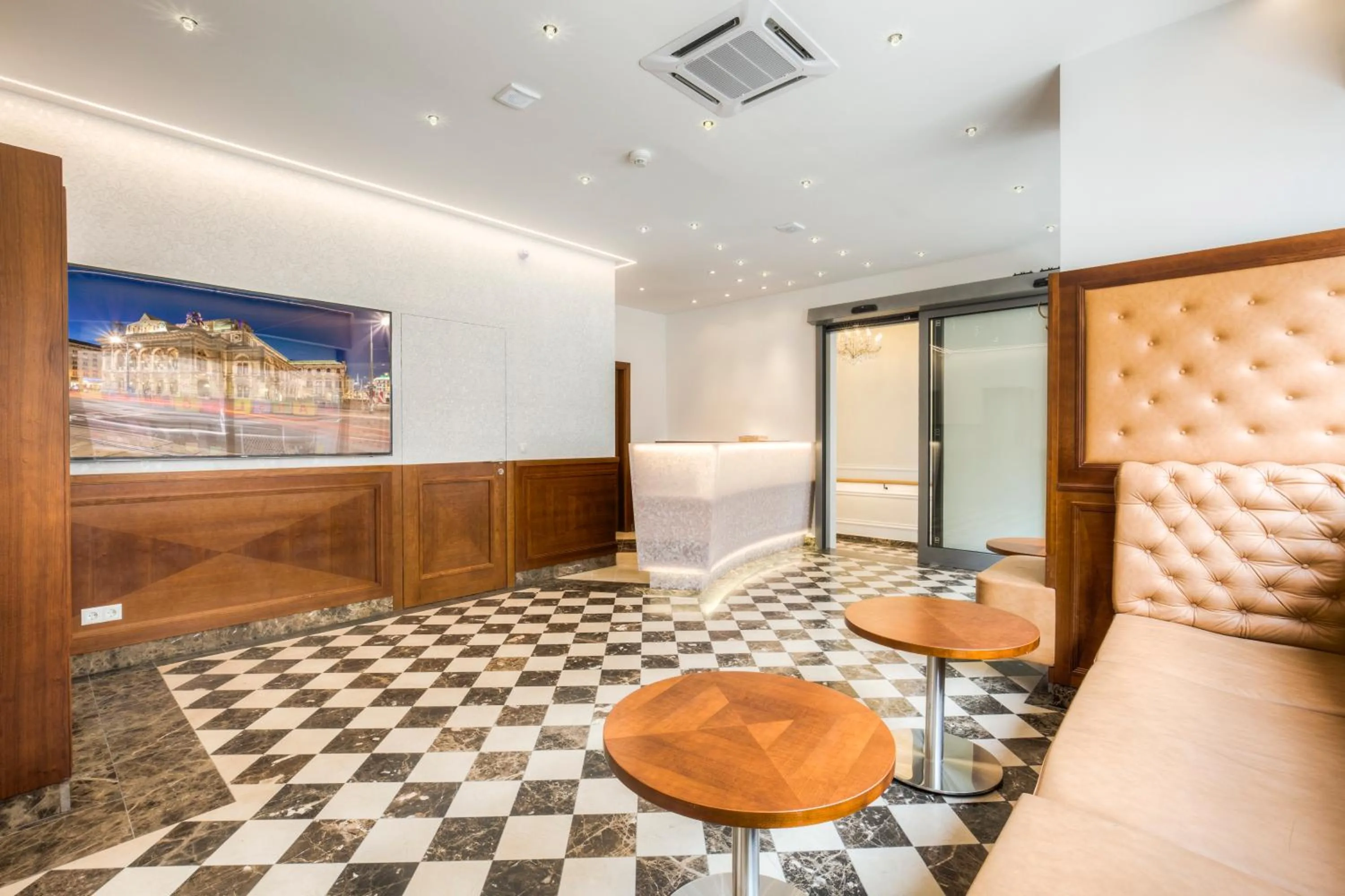 Lobby or reception in Vienna Grand Apartments City