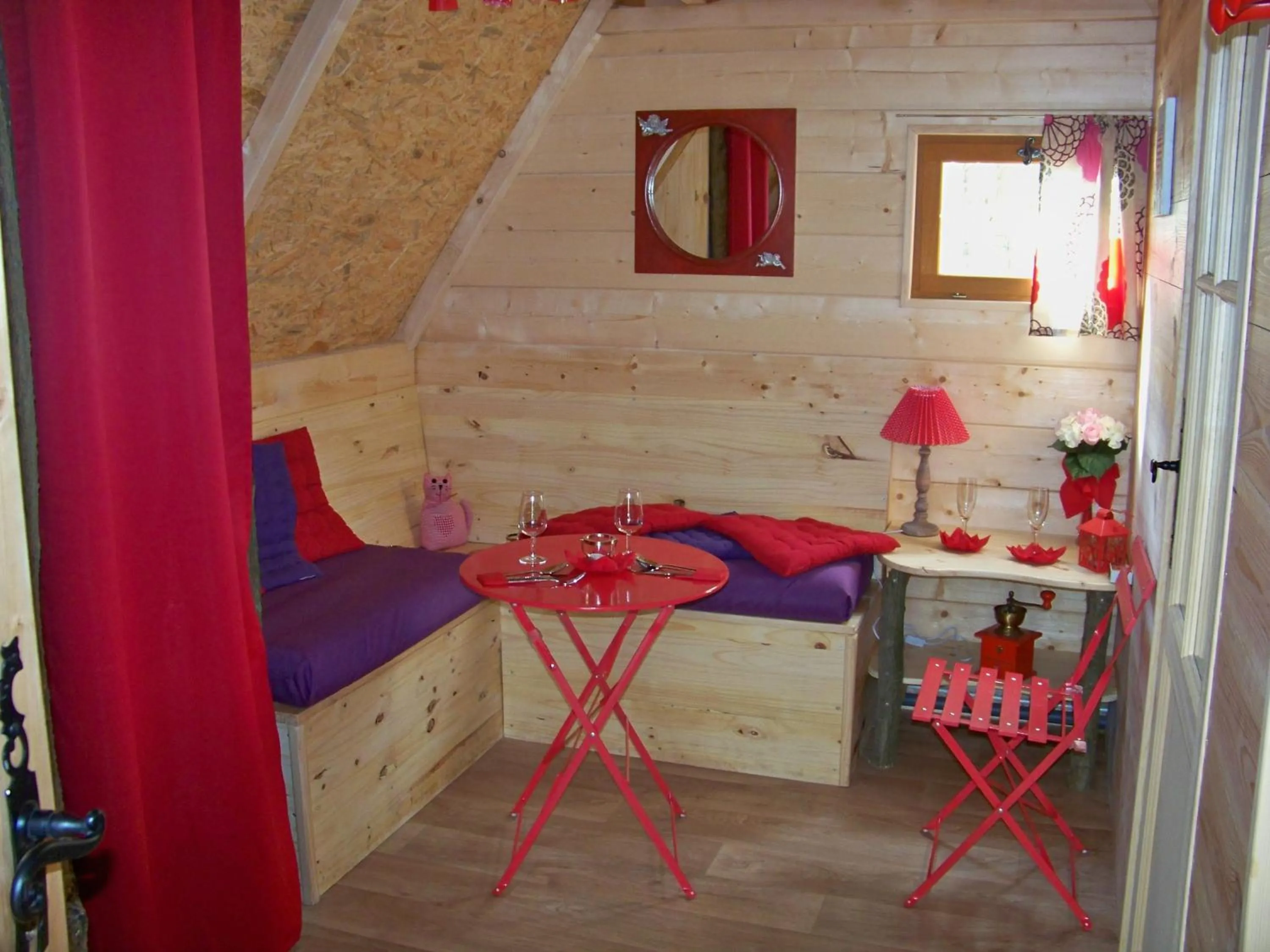 Dining area in Le Coeur De La Foret