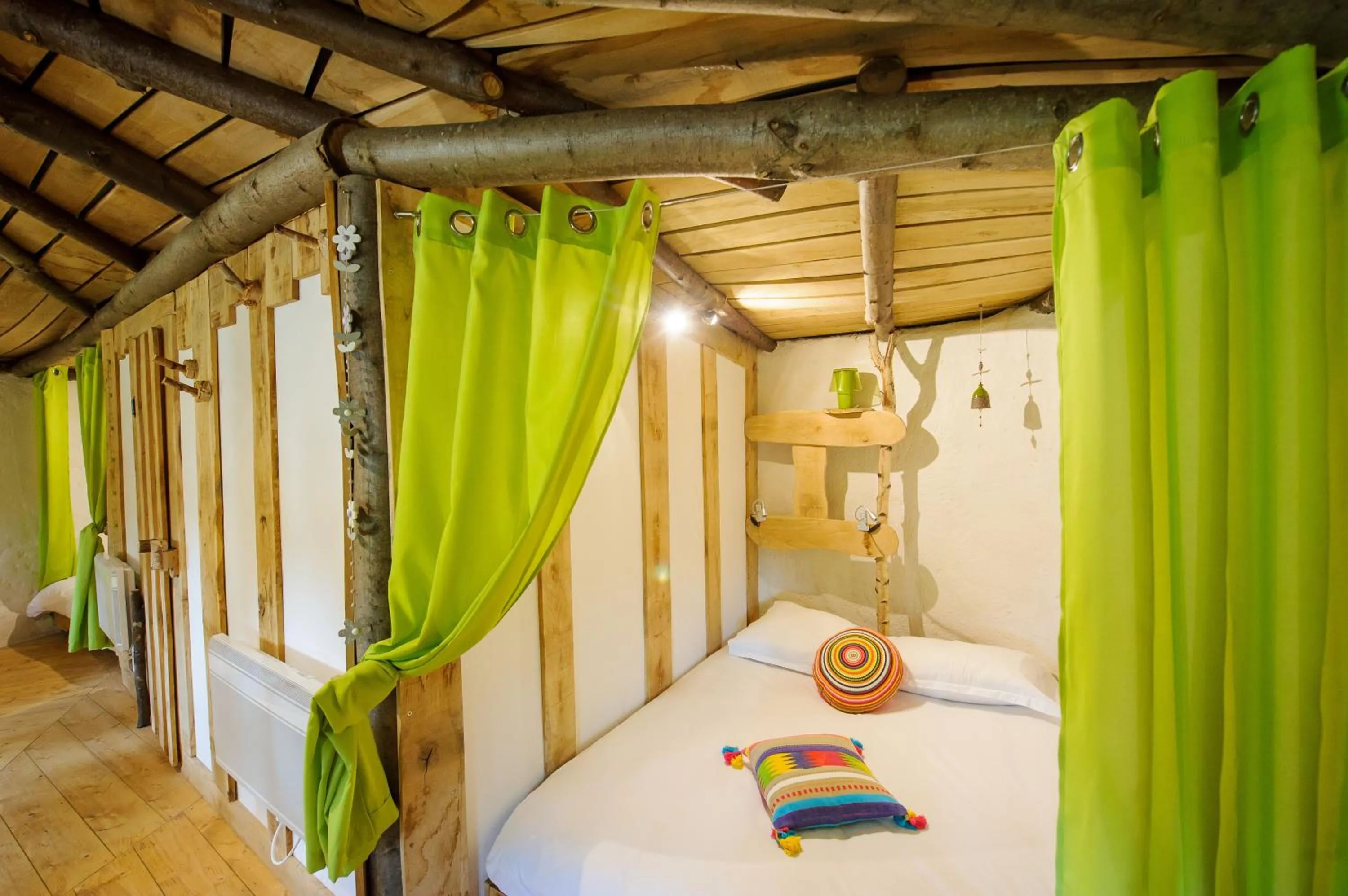 Bedroom, Bed in Le Coeur De La Foret