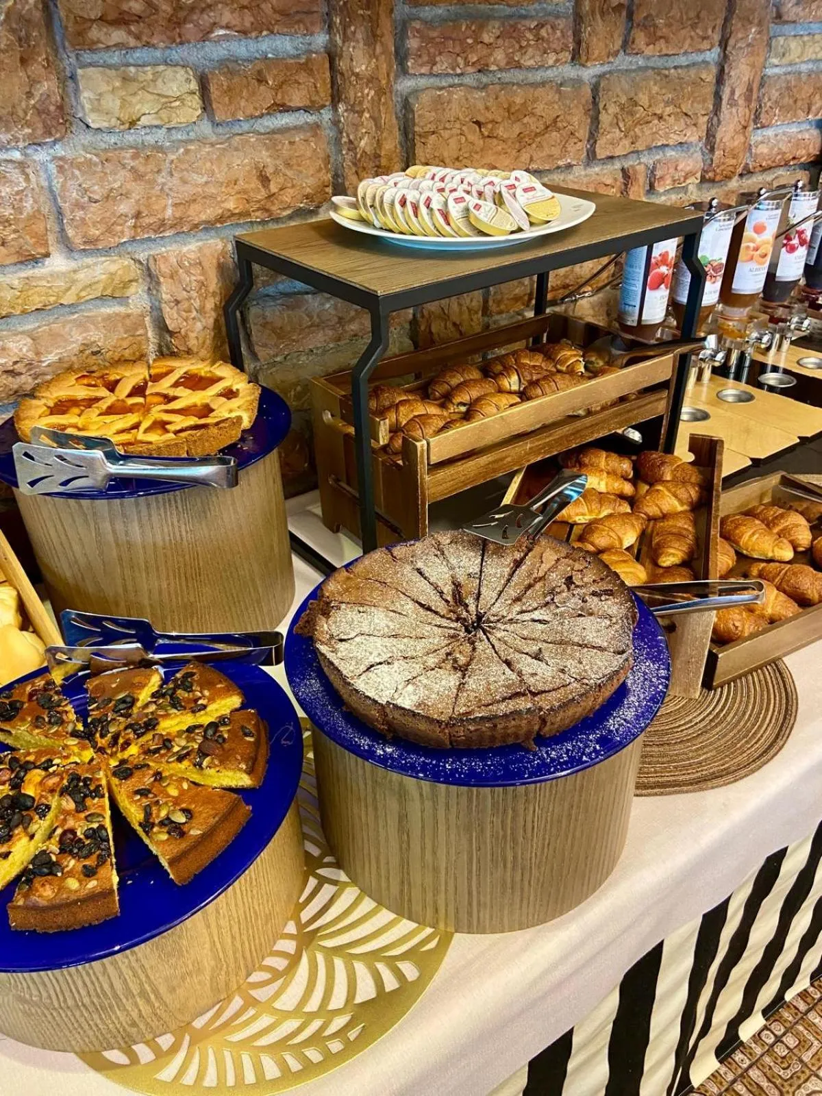 Buffet breakfast in Hotel Bellavista