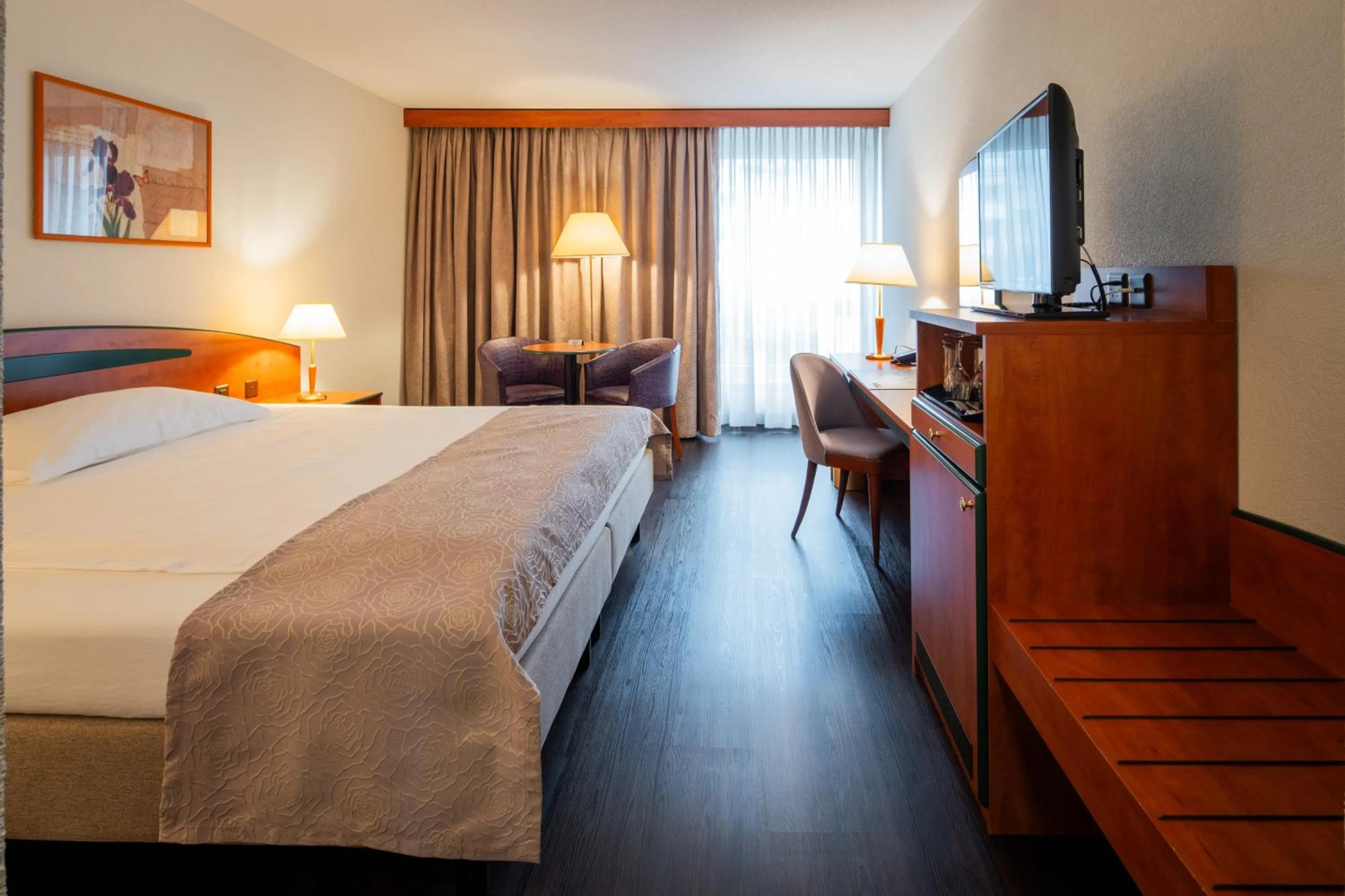 Photo of the whole room, Bed in Hotel Münchwilen