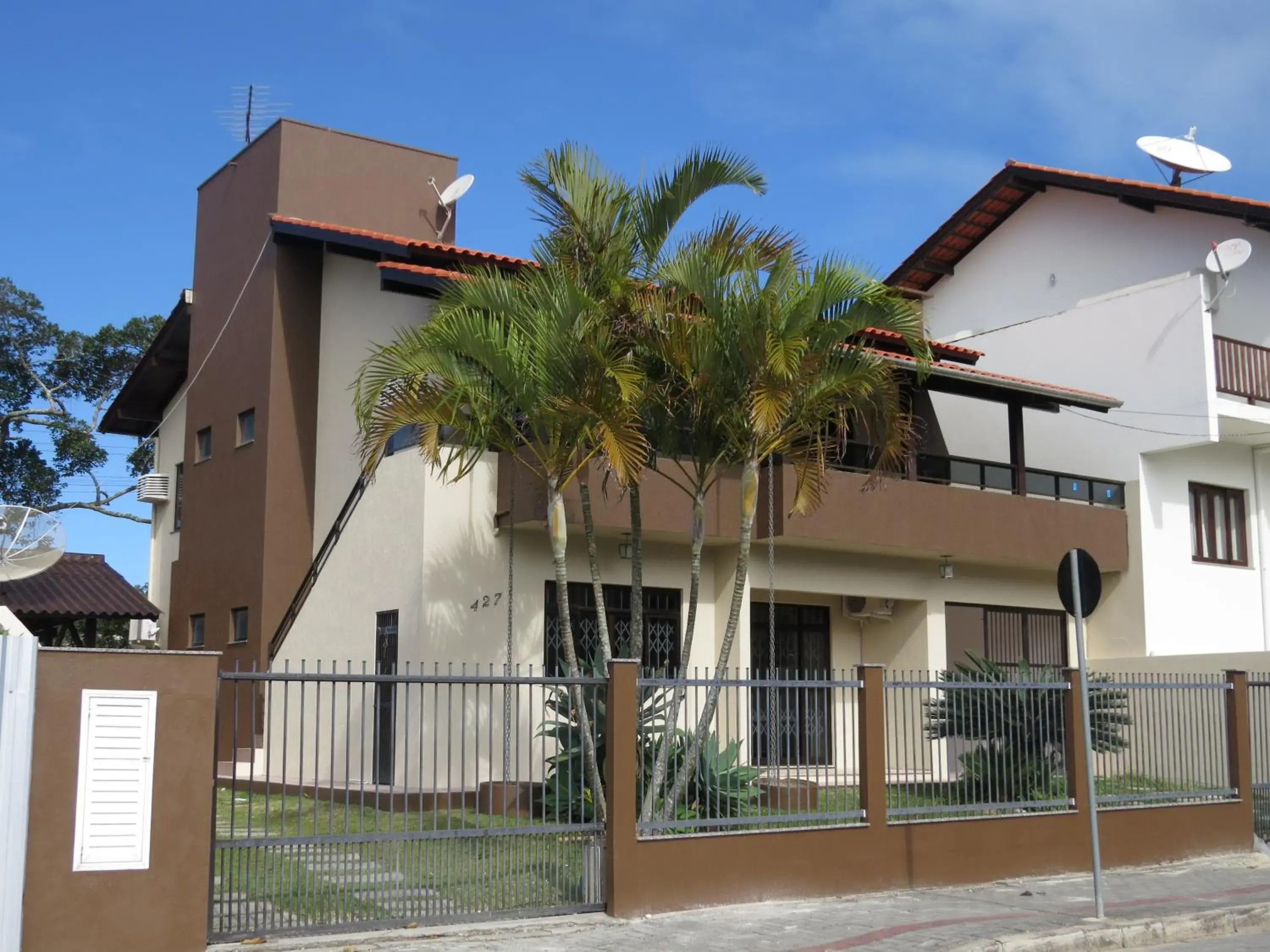 Bombinhas Brasil Residence II Guest House no Centro Bombinhas Brasil Residence II Guest House no Centro
