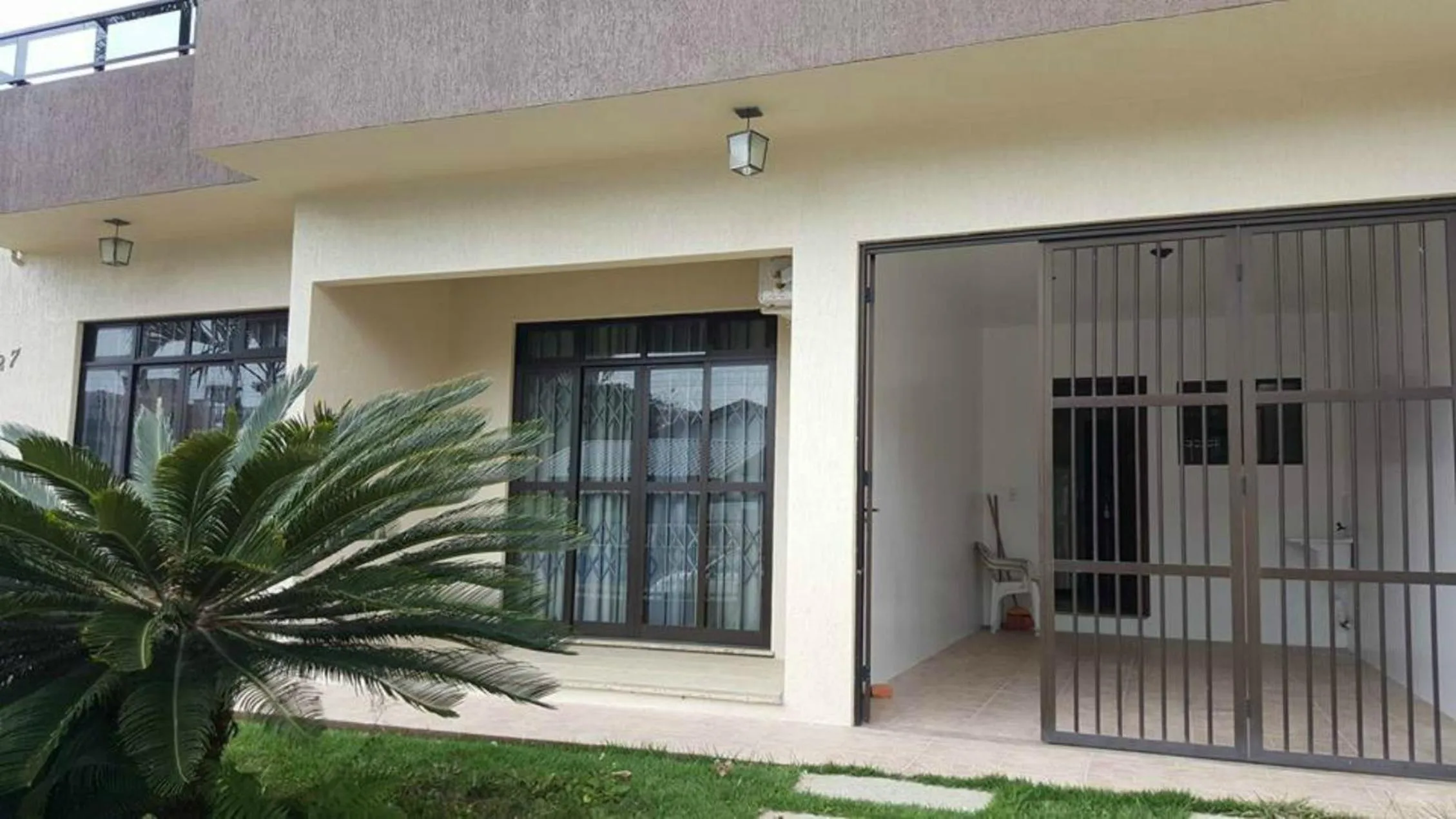 Bombinhas Brasil Residence II Guest House no Centro