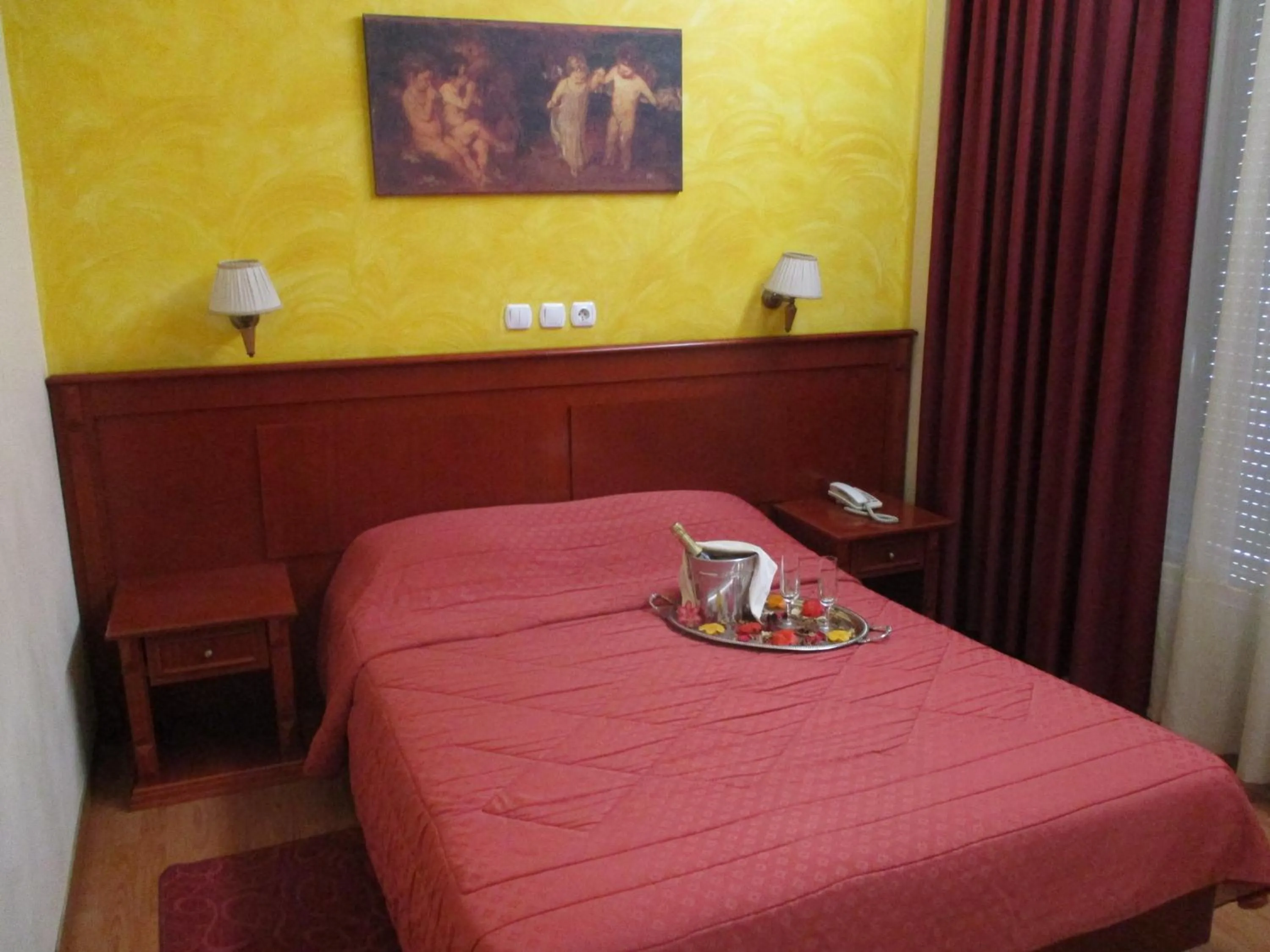Bed in Hotel Delta