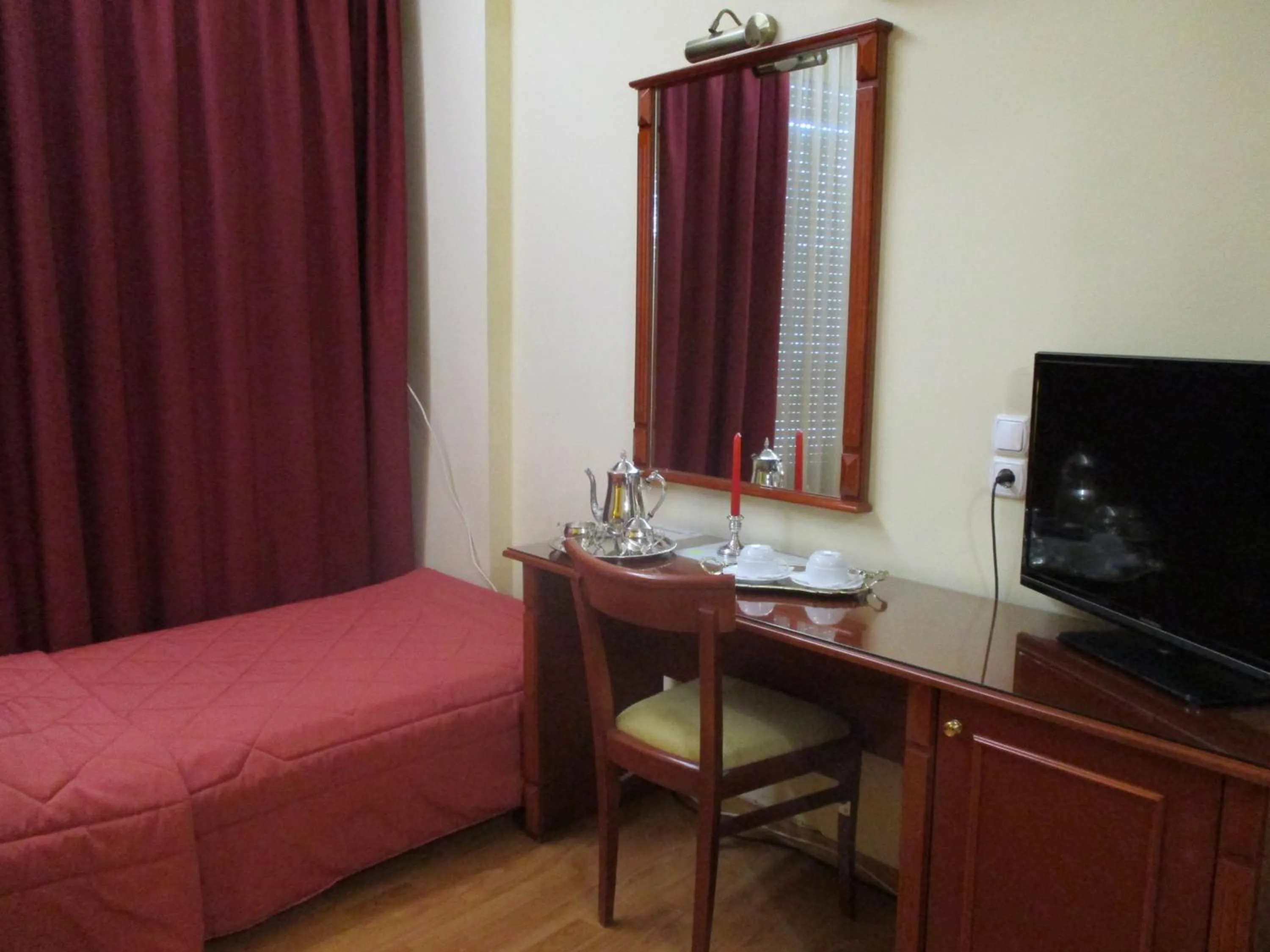 Bed in Hotel Delta