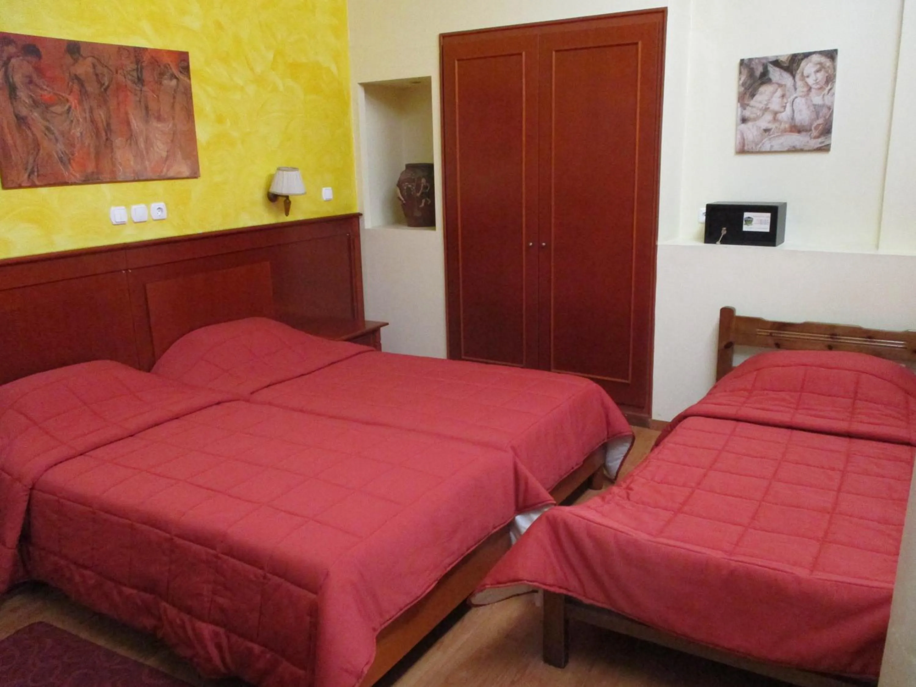 Bed in Hotel Delta
