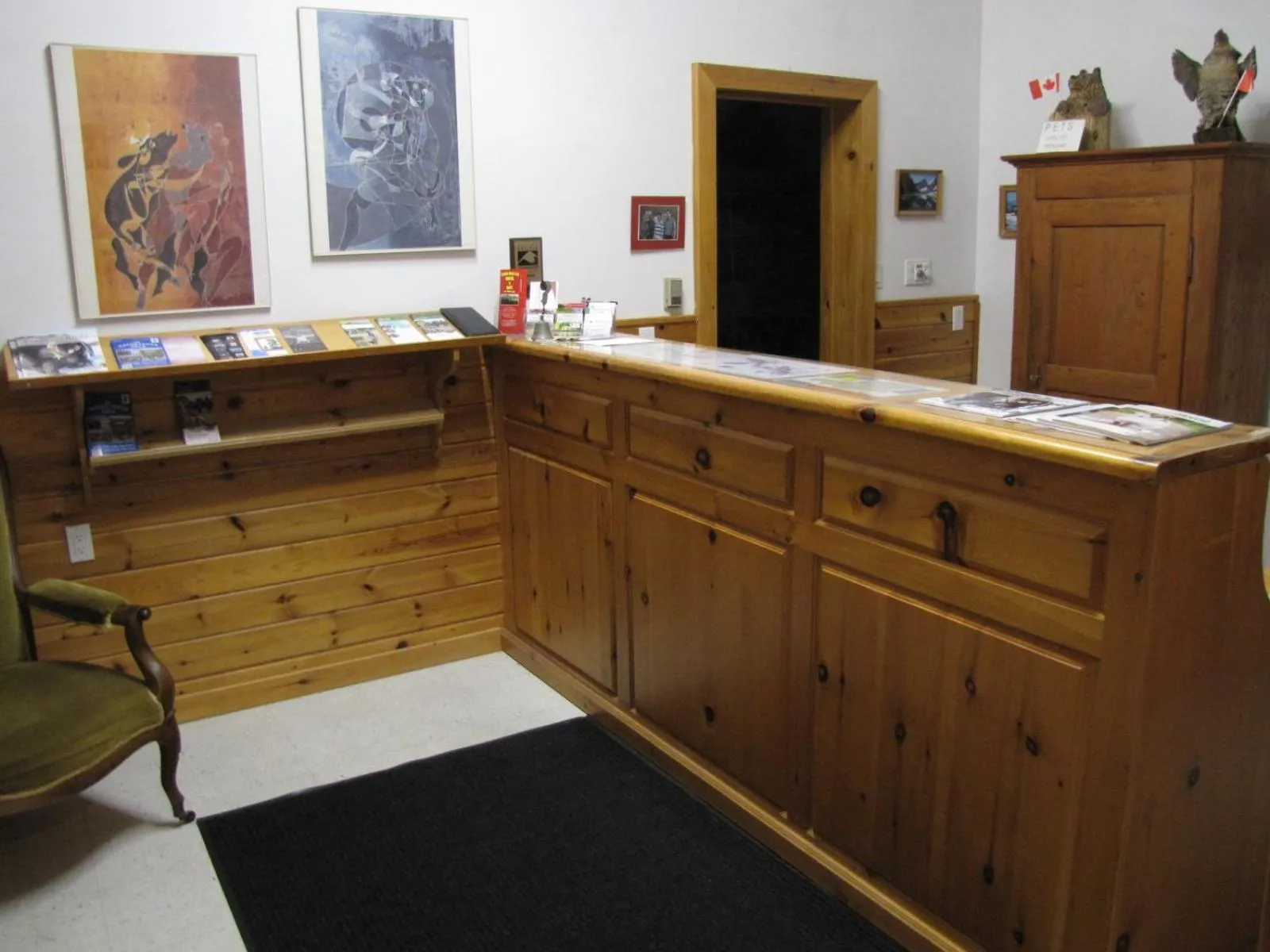 Lobby or reception in Quiet Bay Inn & Café