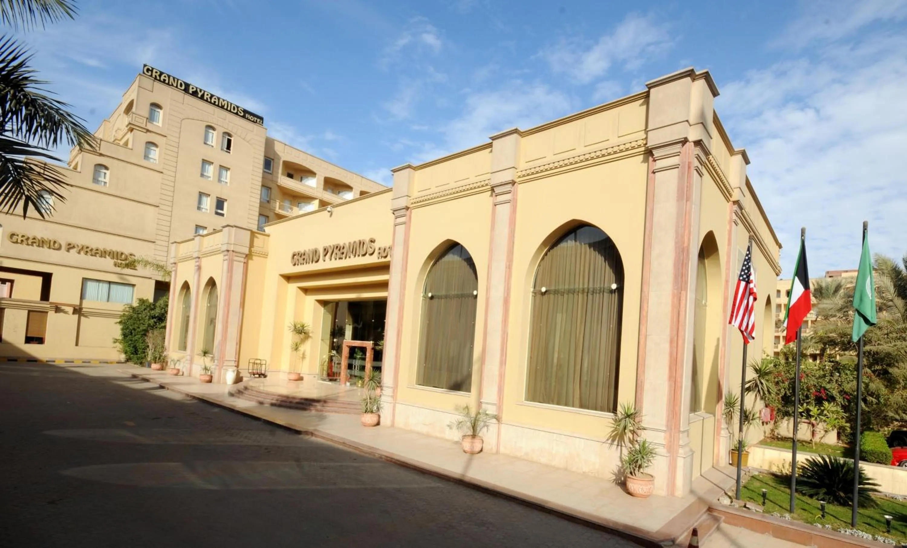 Facade/entrance in Grand Pyramids Hotel