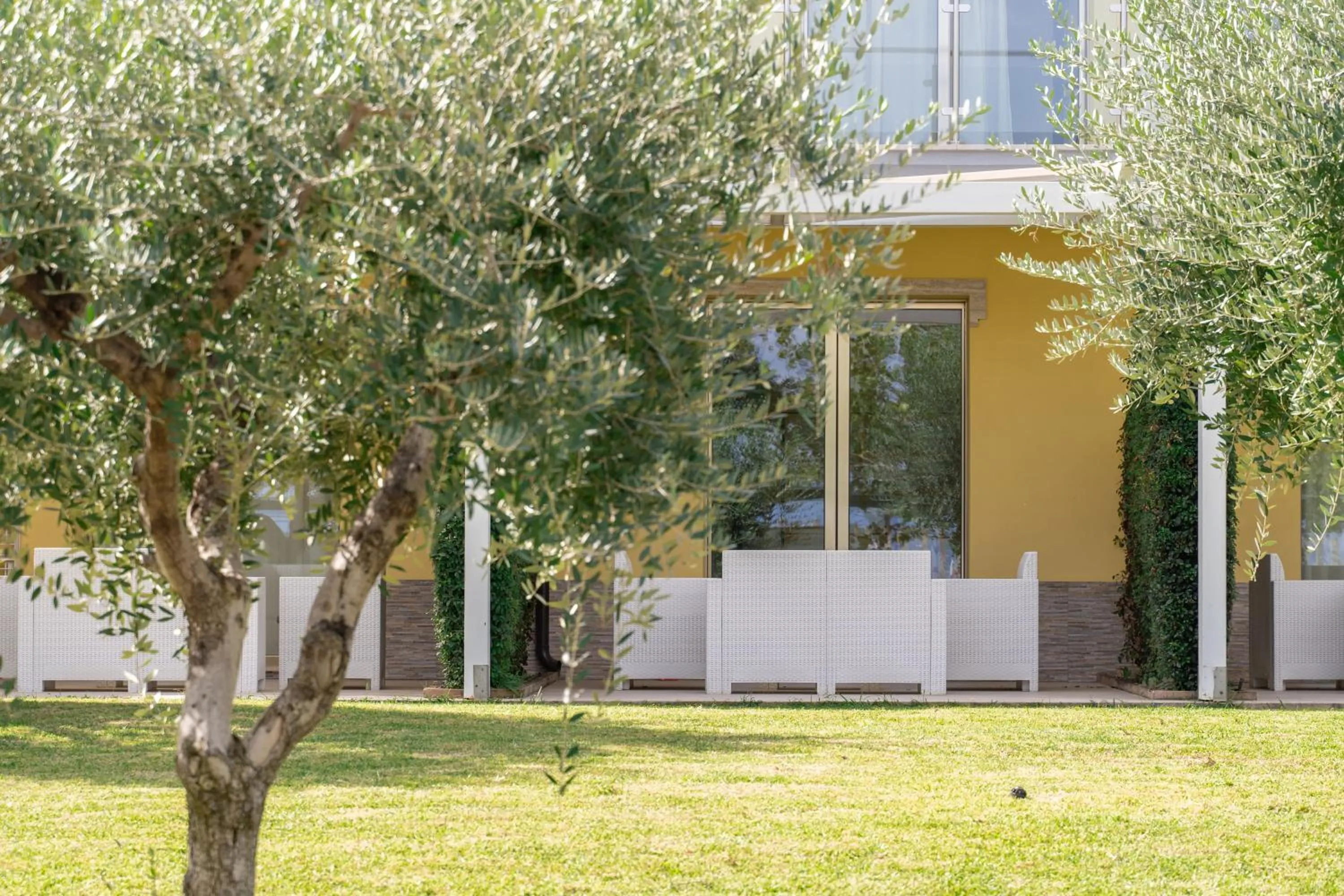 Garden in Hotel Baia Di Trainiti