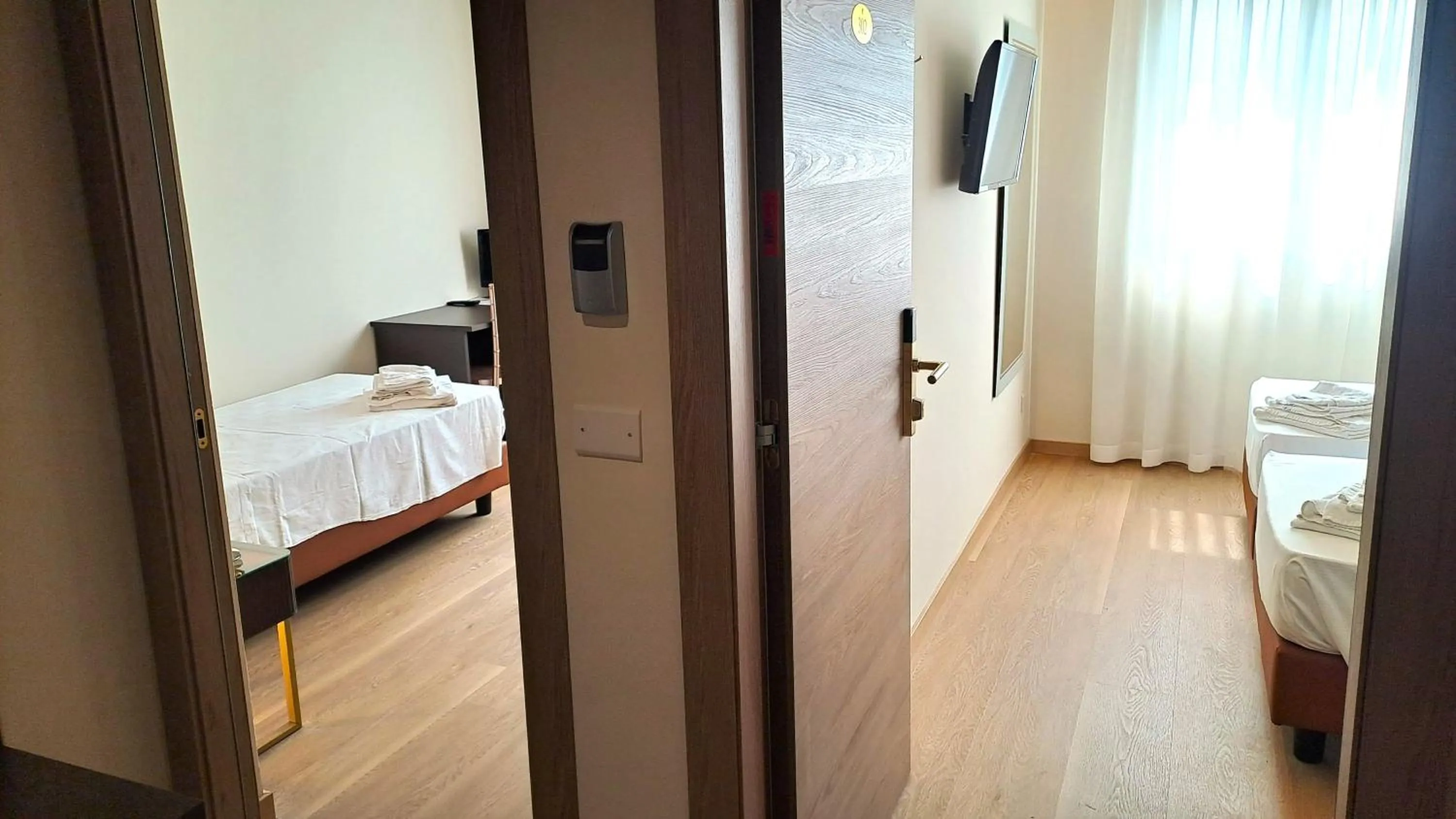 Photo of the whole room, Bed in Hotel Internazionale