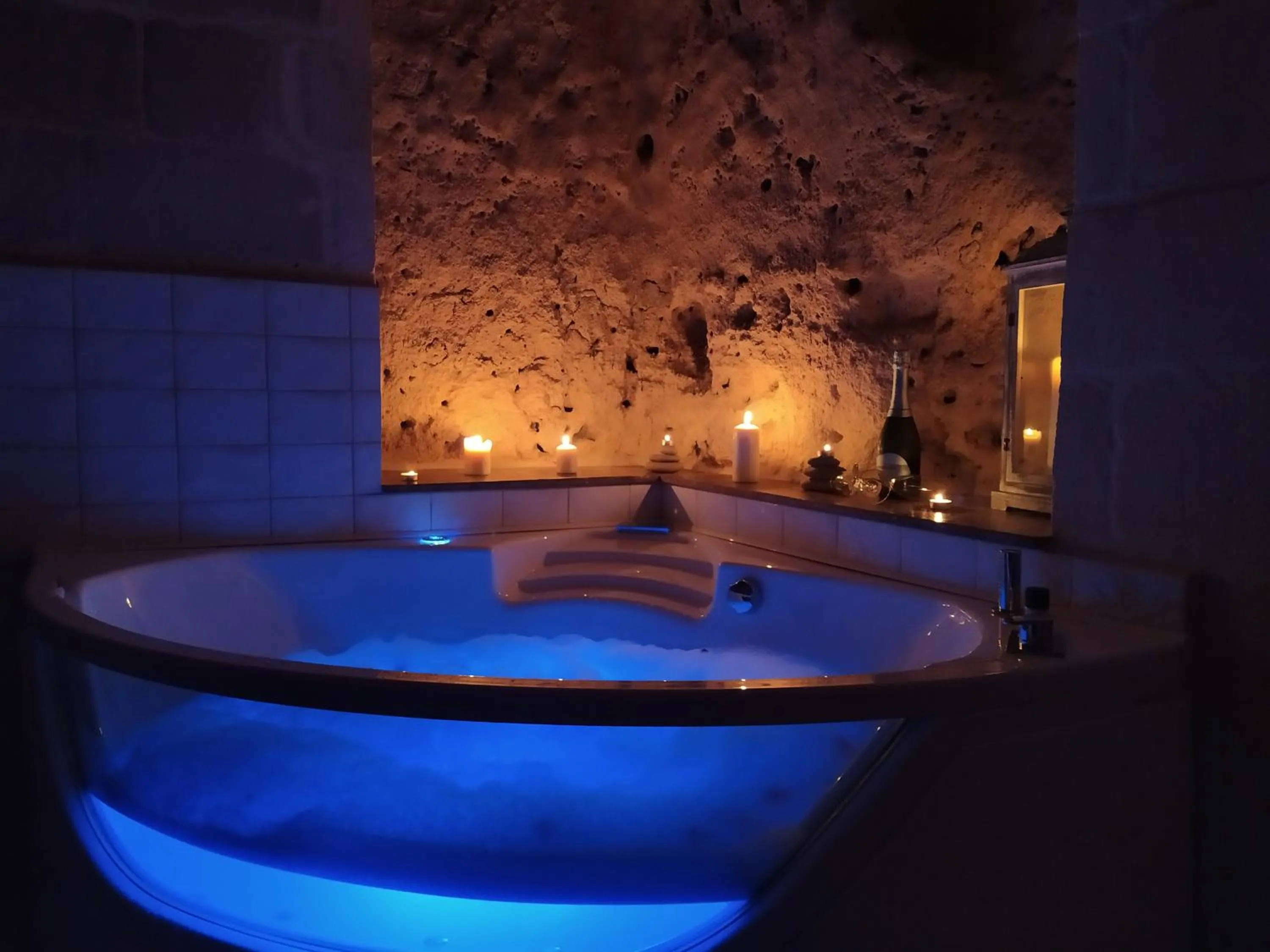Hot Tub in Le Dodici Lune