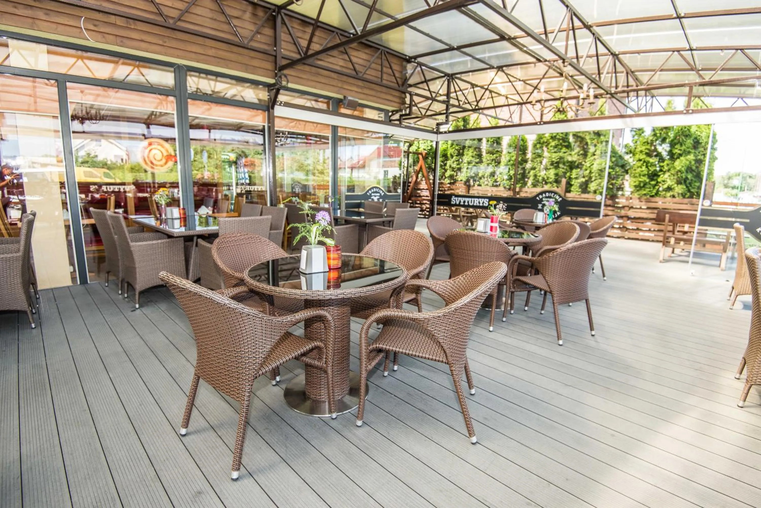 Restaurant/places to eat in Tako Baras