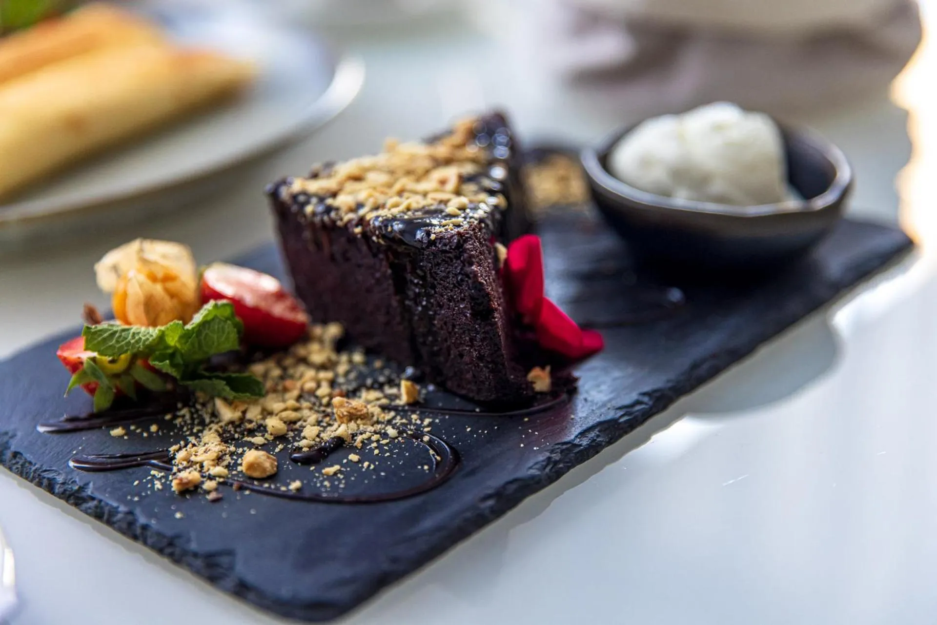 Restaurant/places to eat in Nidus