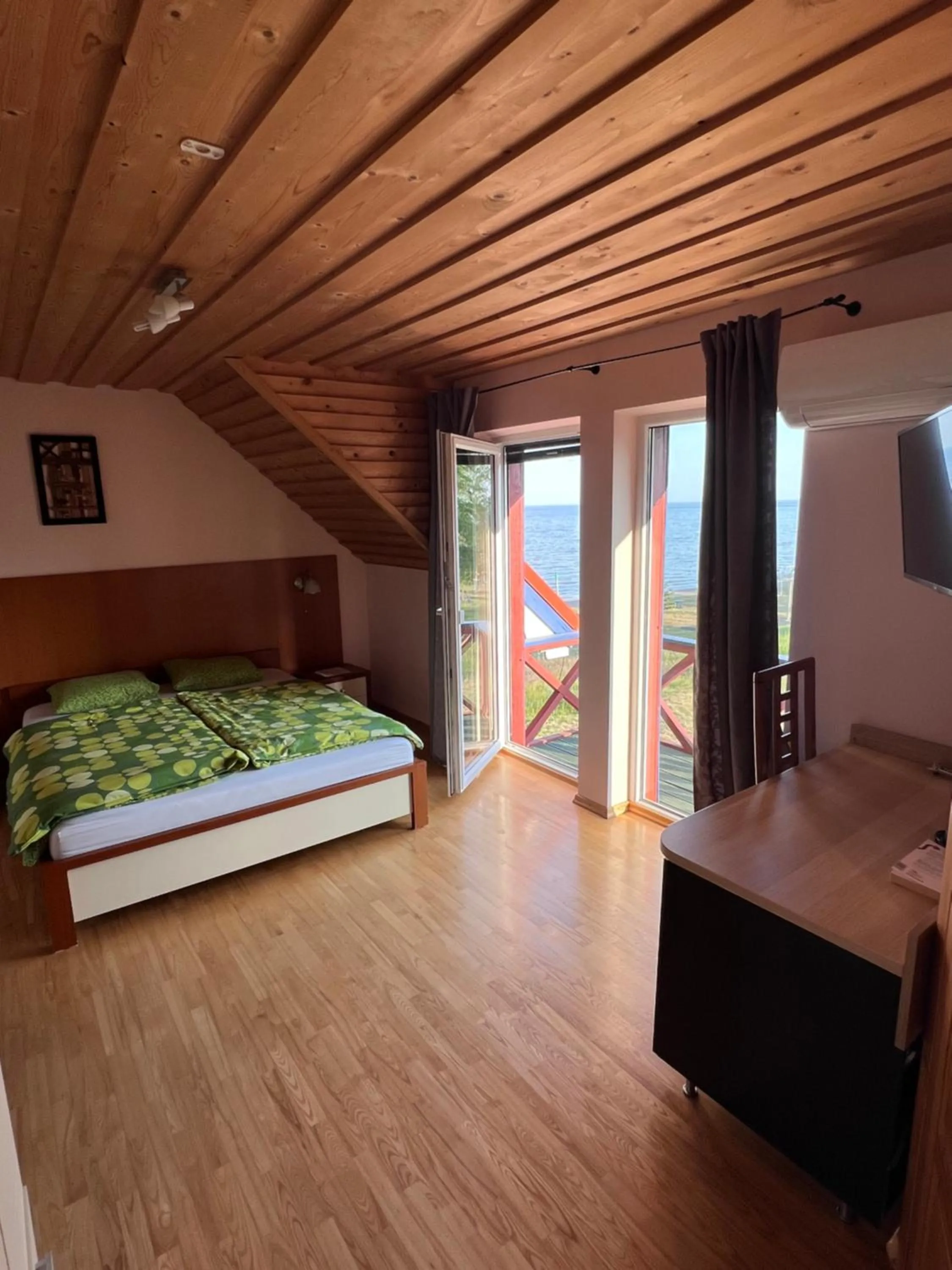 River view, Bed in Mariu Krantas
