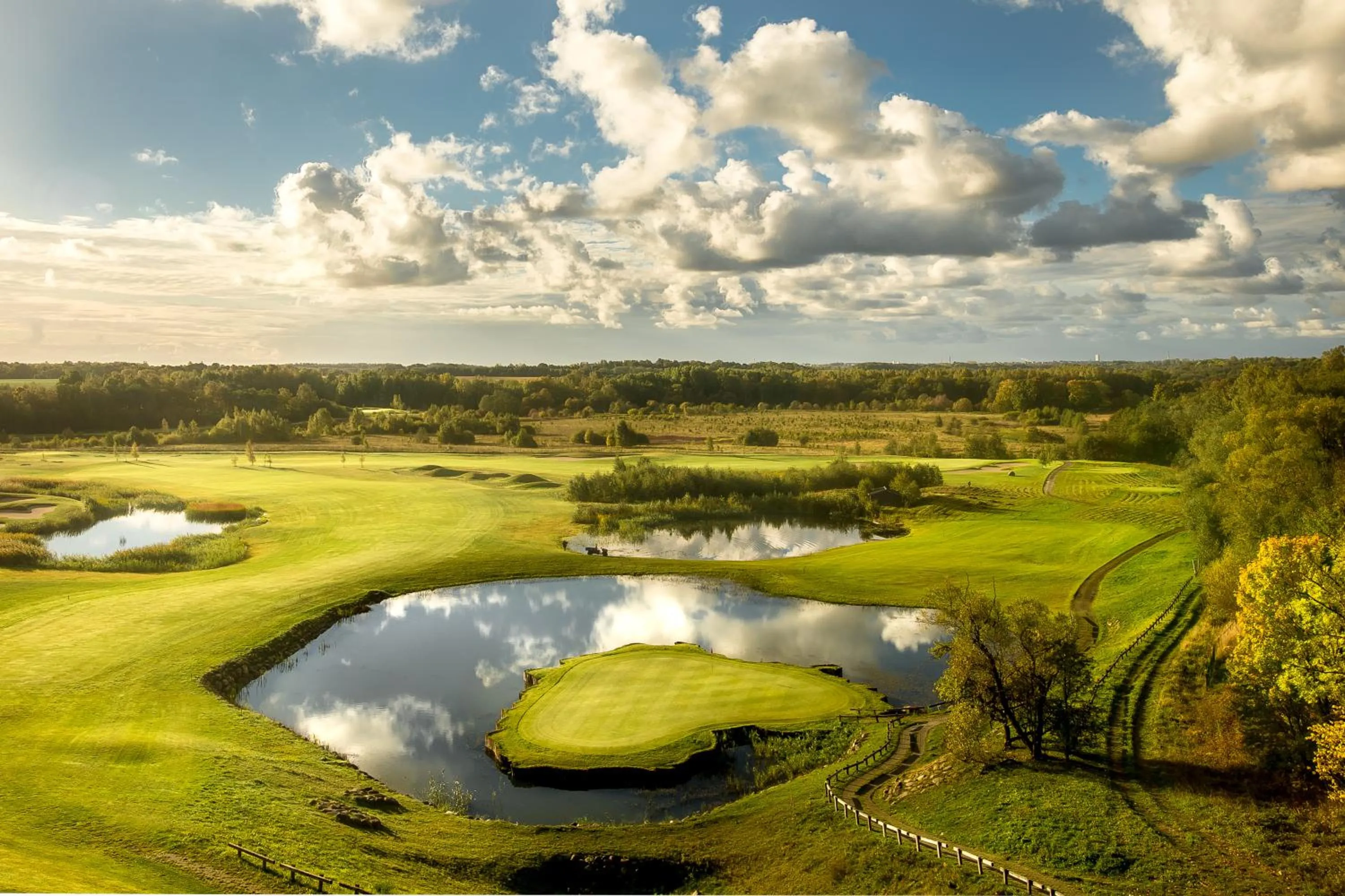 Nearby landmark in National Golf Resort